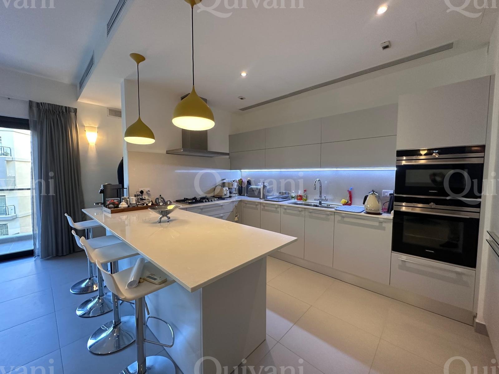 Pender Gardens, Furnished Duplex Apartment