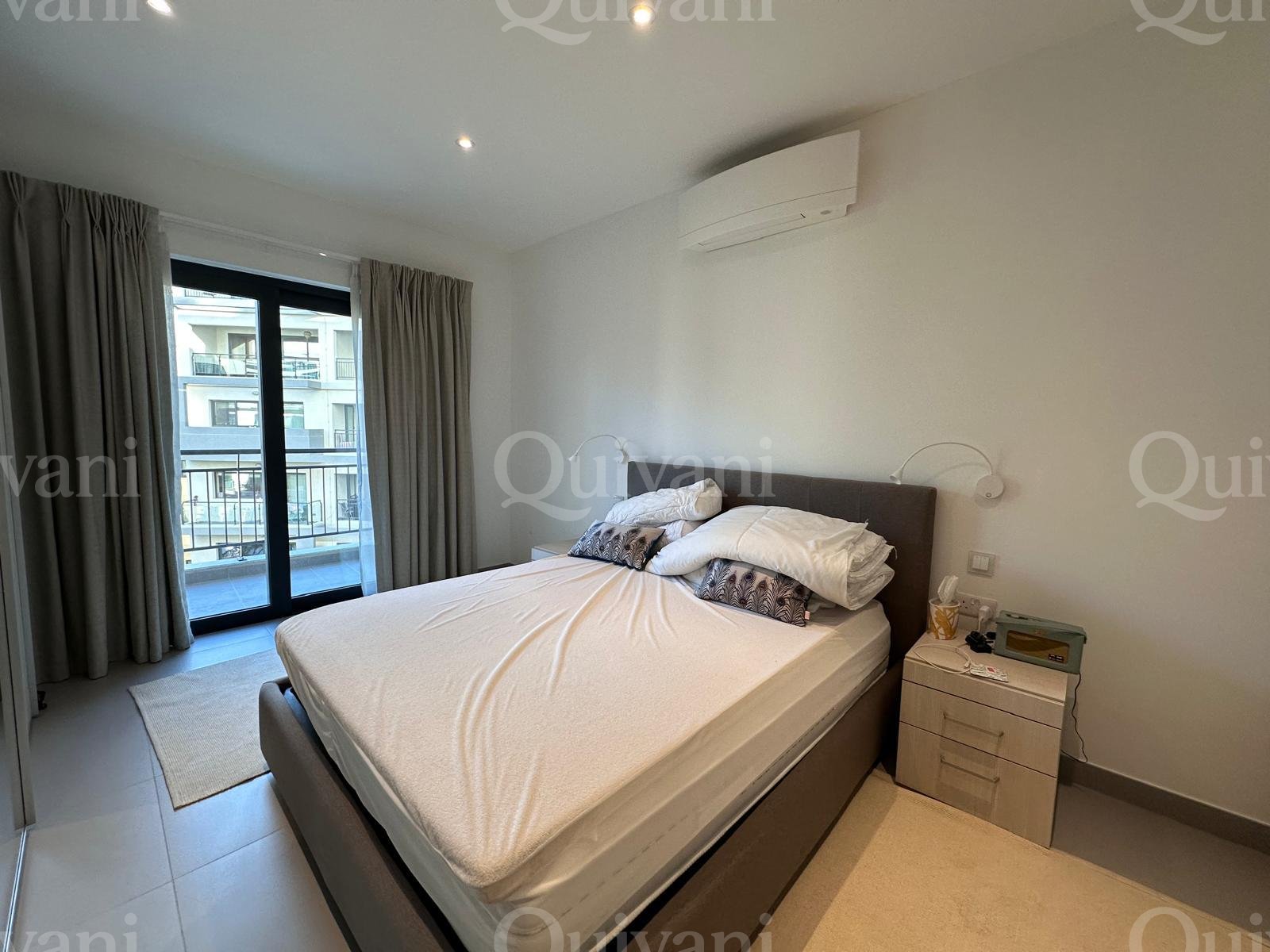 Pender Gardens, Furnished Duplex Apartment