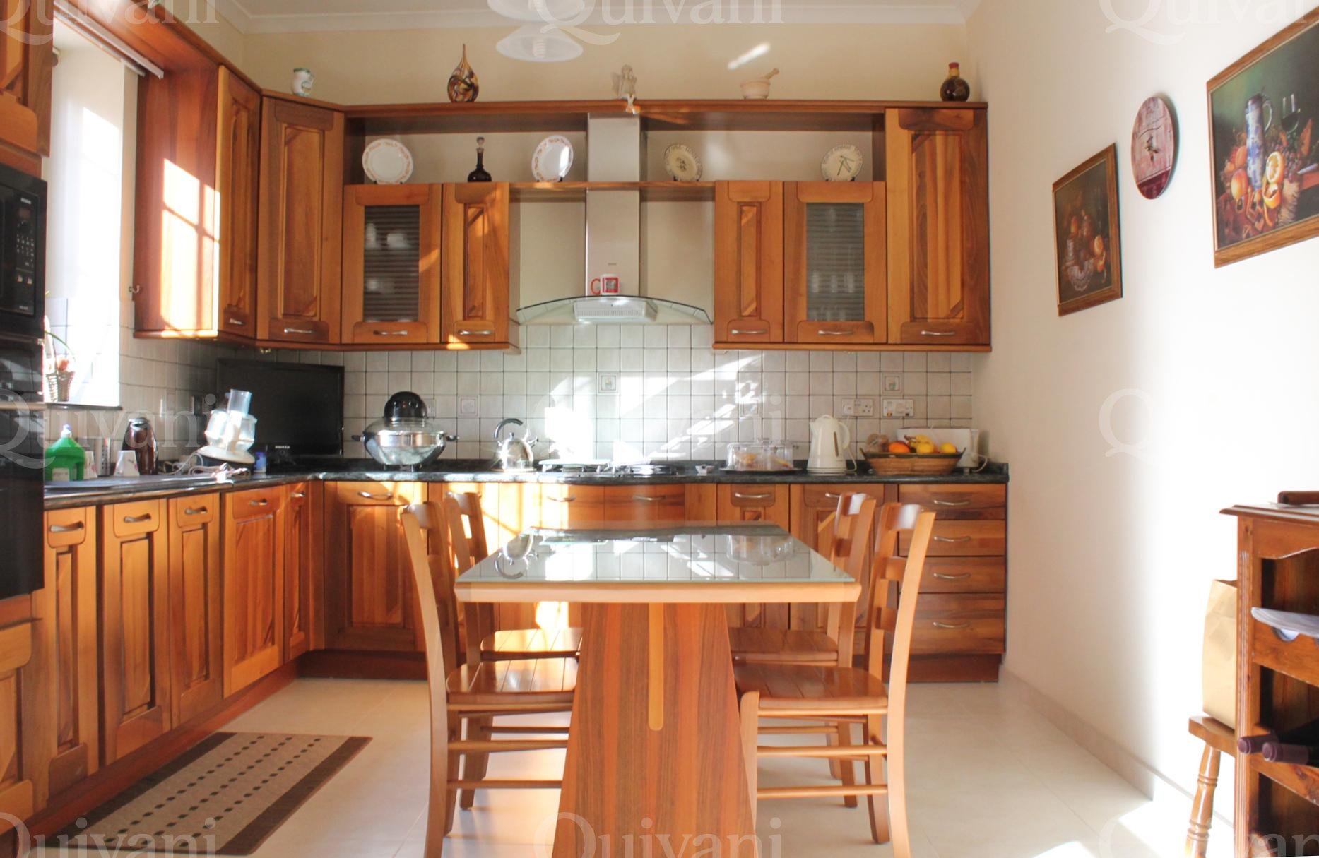 Msida, Furnished Maisonette