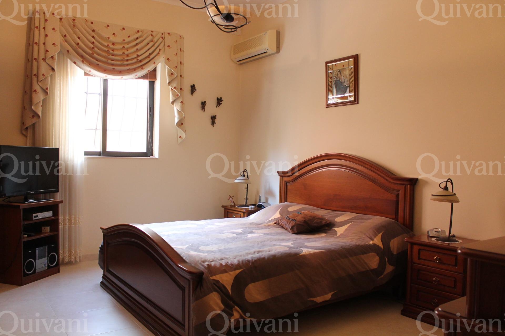 Msida, Furnished Maisonette