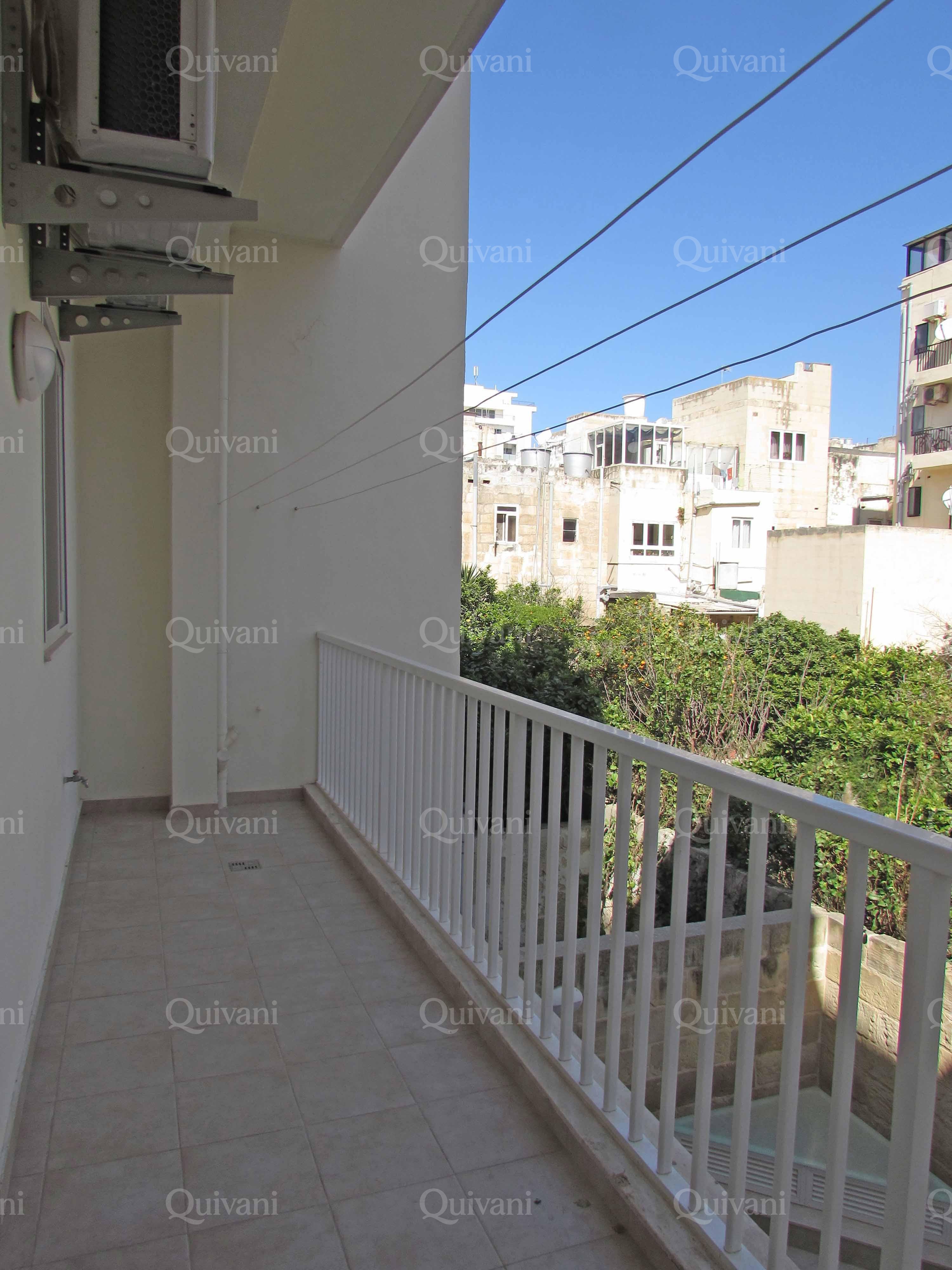 Gzira, Furnished Apartment