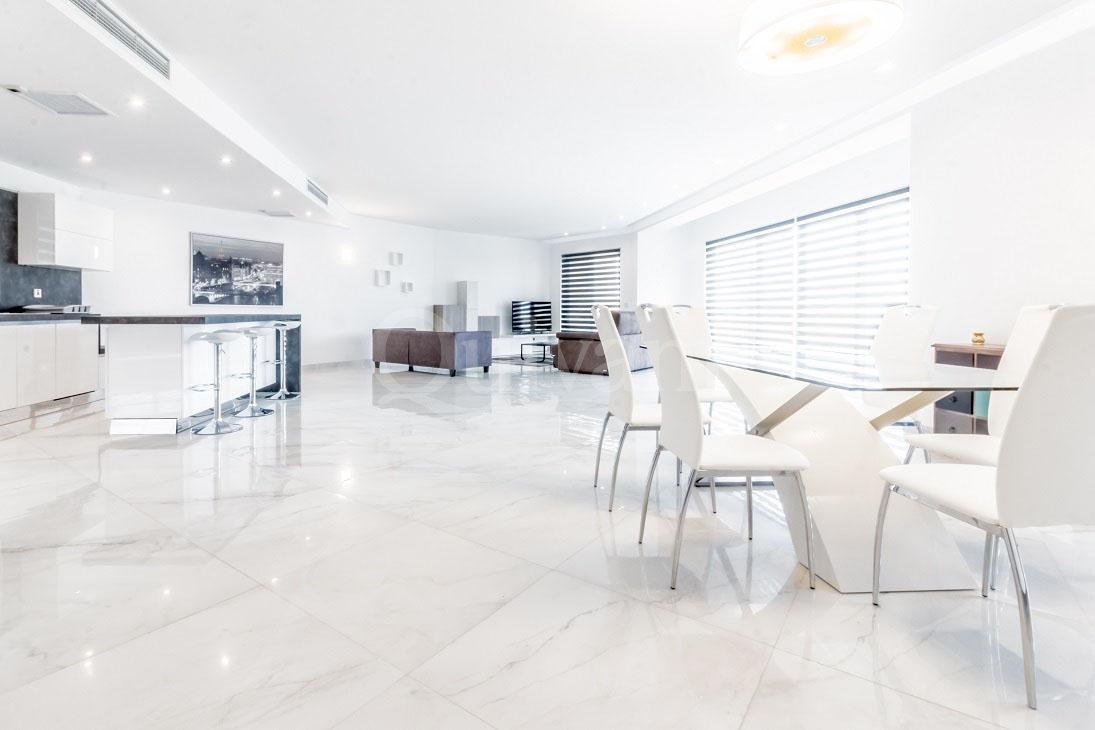 Ta'' Xbiex, Furnished Apartment