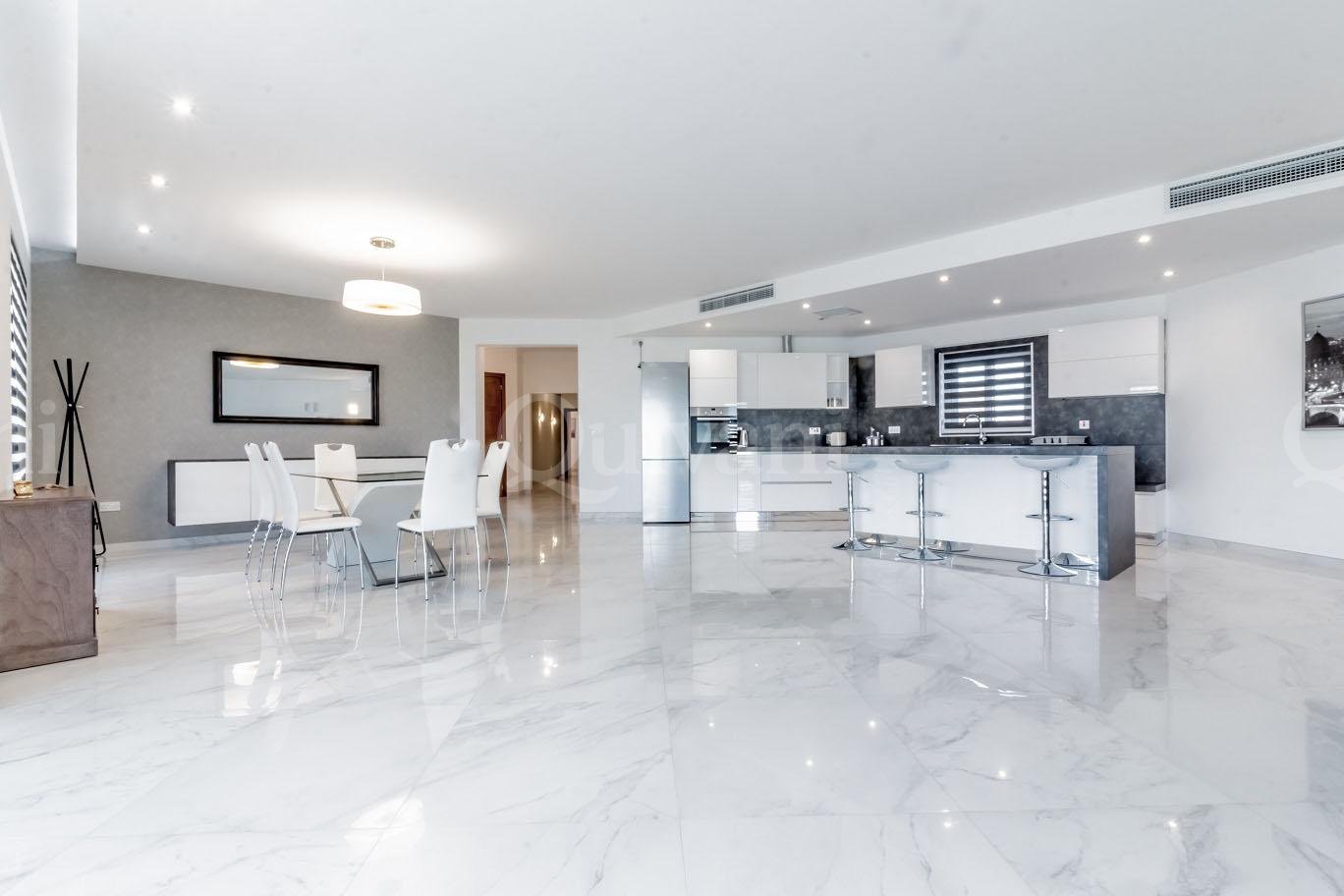 Ta'' Xbiex, Furnished Apartment