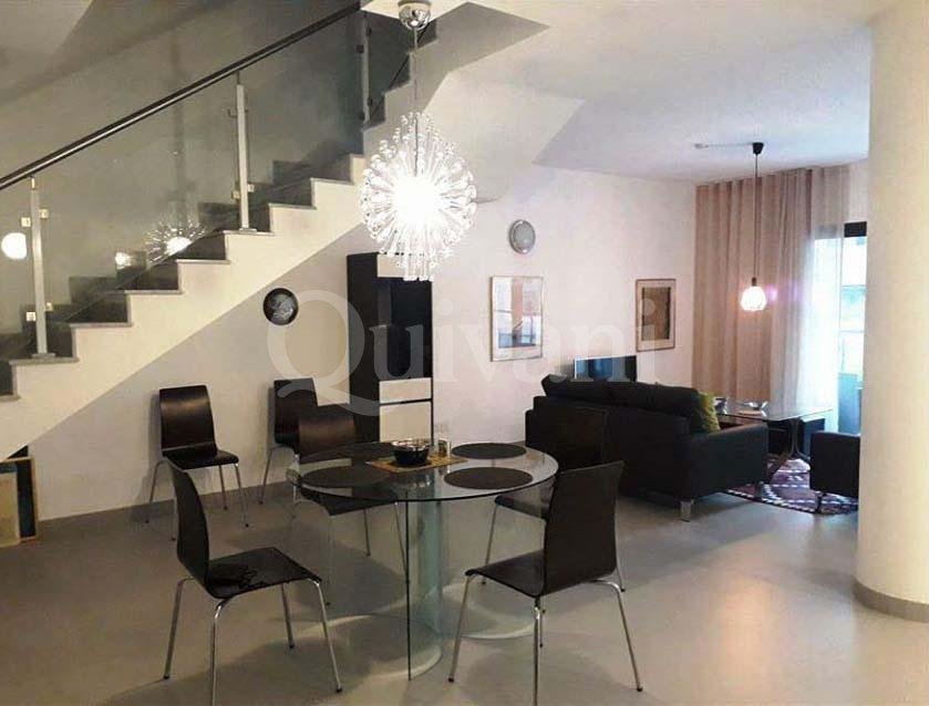 Pendergardens, Furnished Duplex Apartment