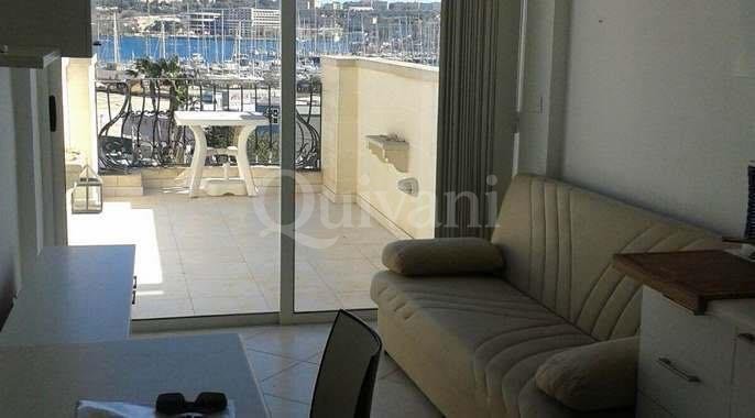 Gzira, Furnished Apartment