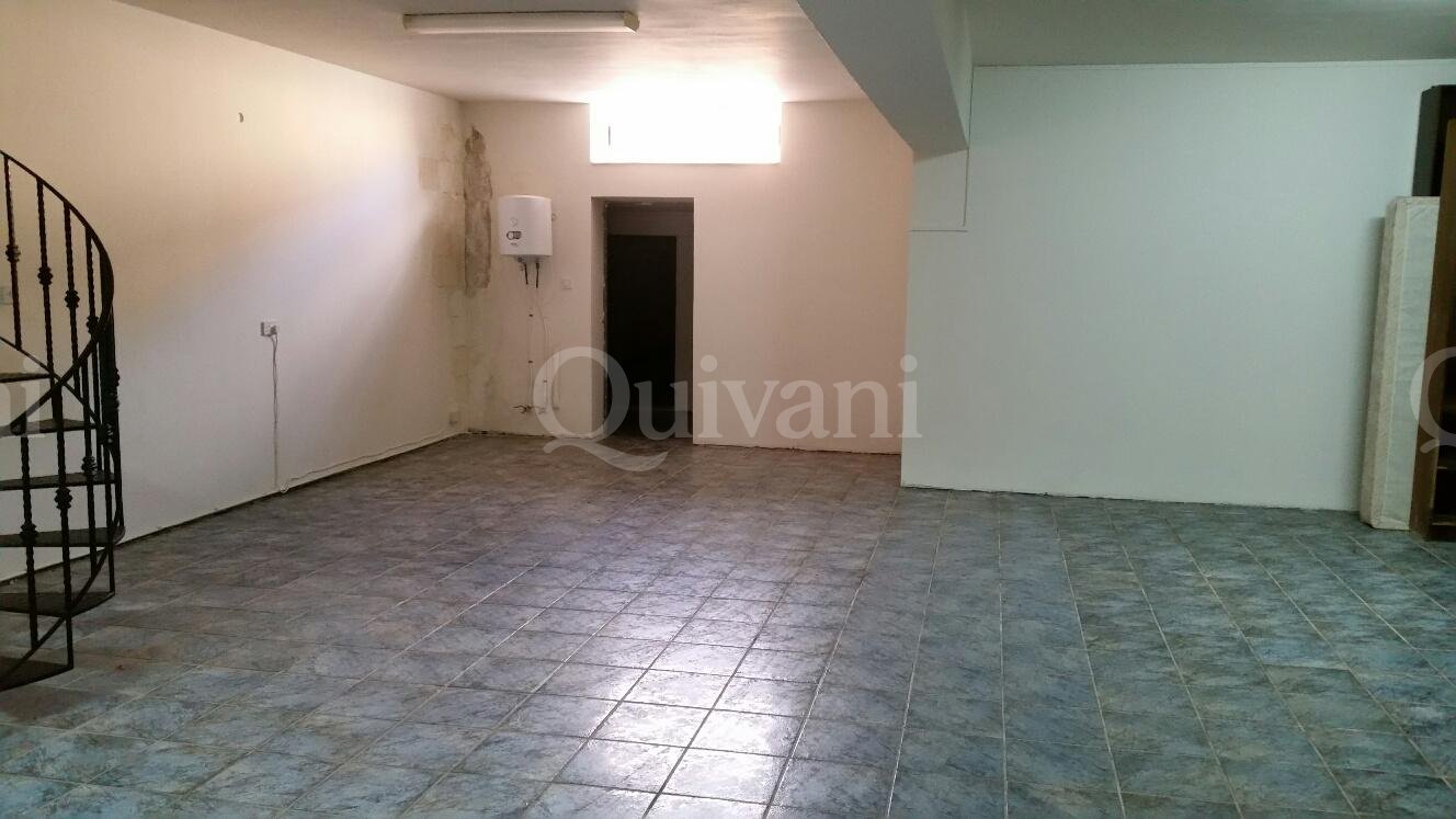 Madliena, Furnished Villa