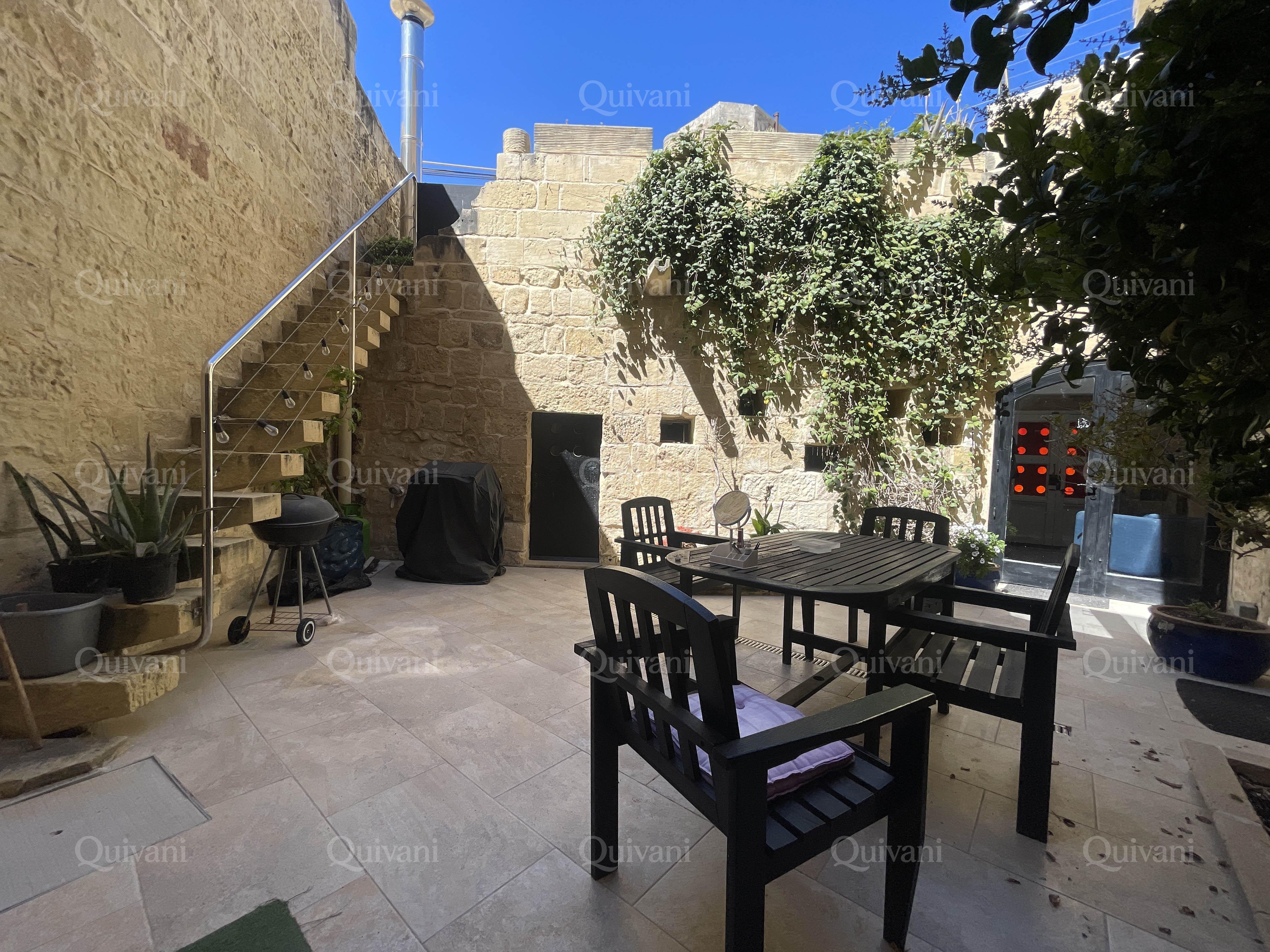 Gharghur, Furnished House of Character