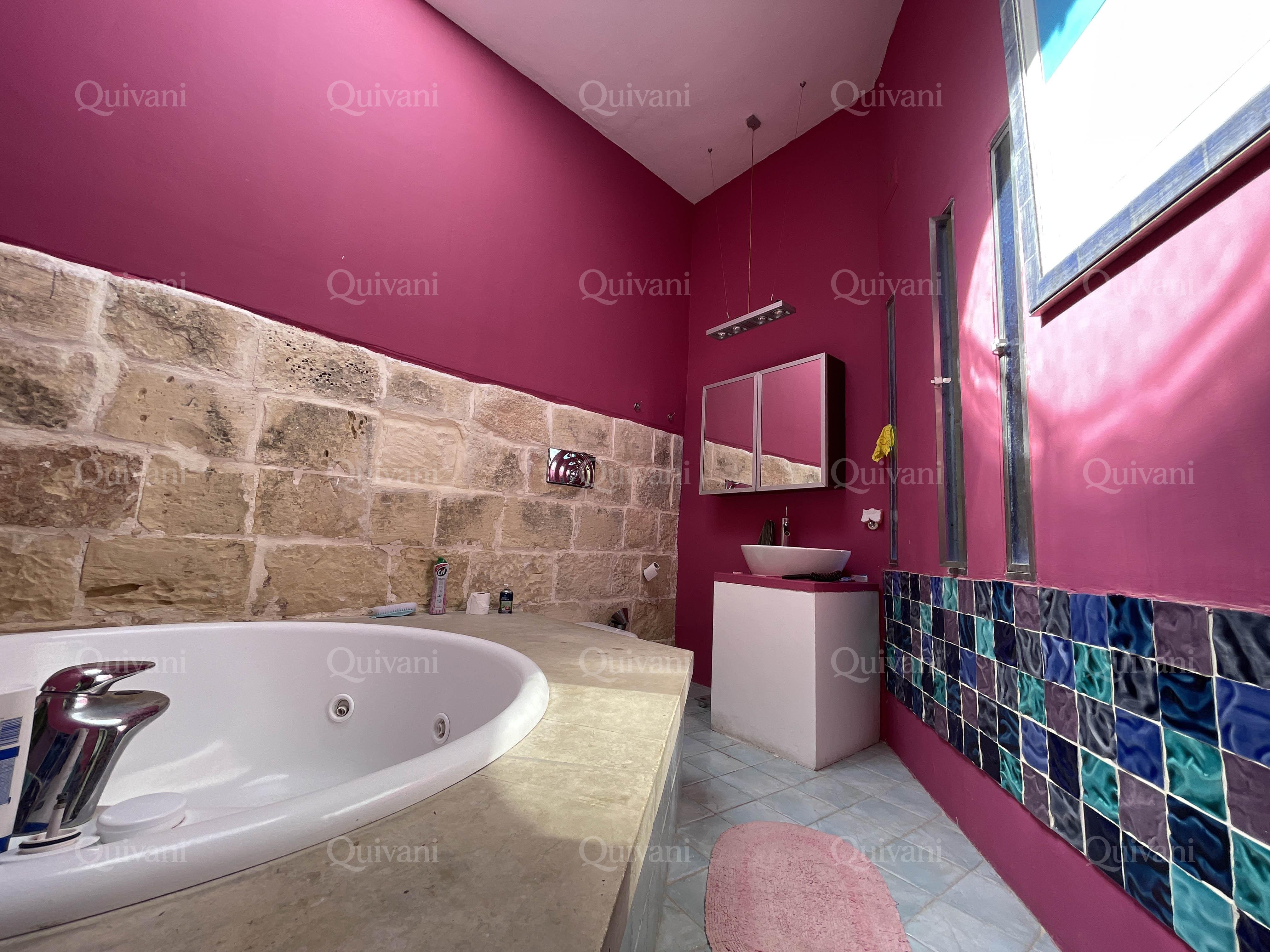 Gharghur, Furnished House of Character