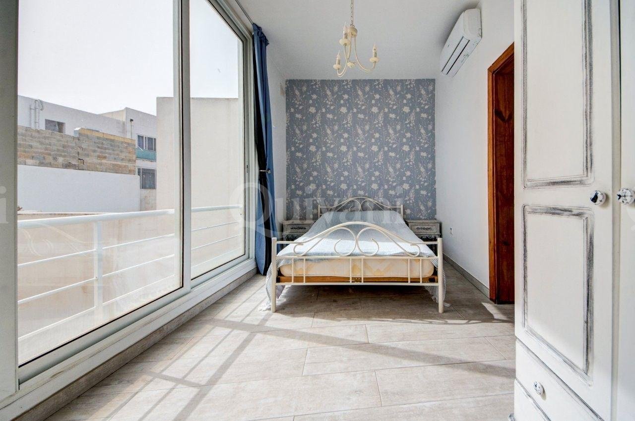 Qormi, Converted House of Character with pool