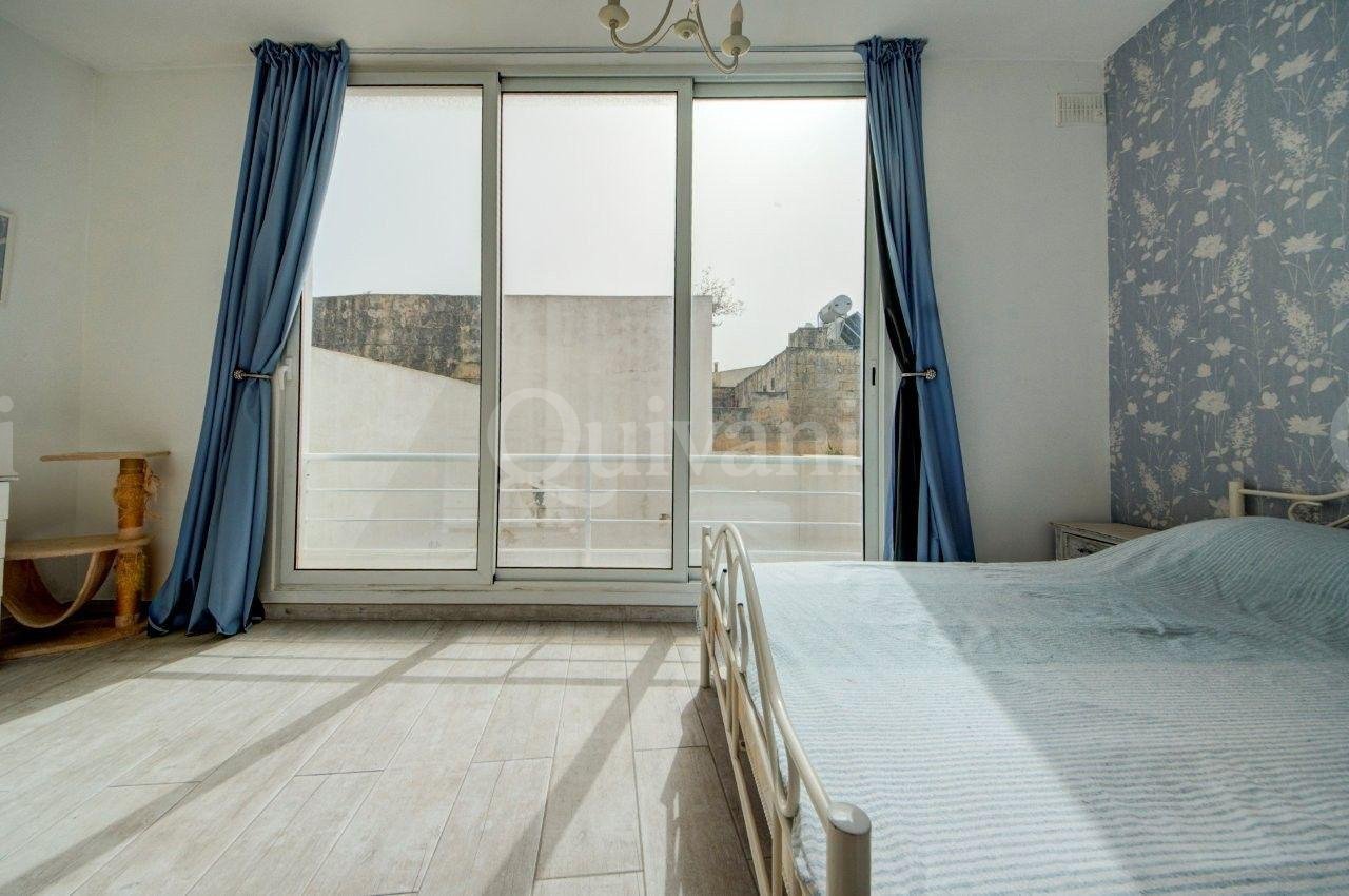 Qormi, Converted House of Character with pool