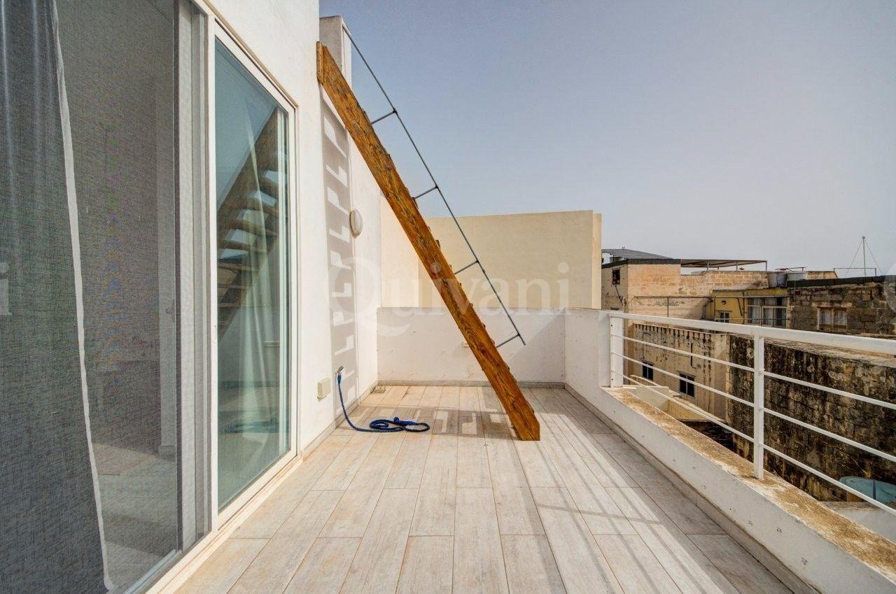 Qormi, Converted House of Character with pool