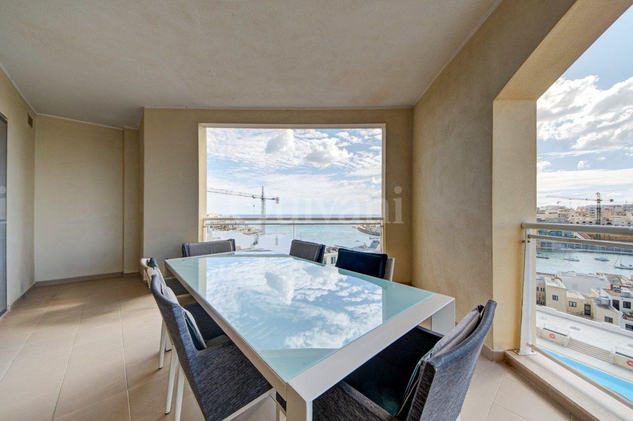 Ta Monita, Apartment