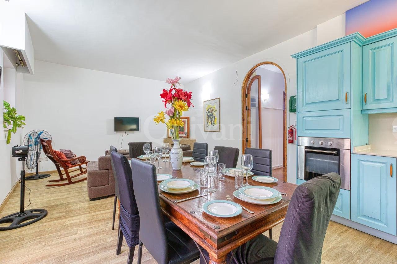 Sliema - Large Apartment With Side Sea Views