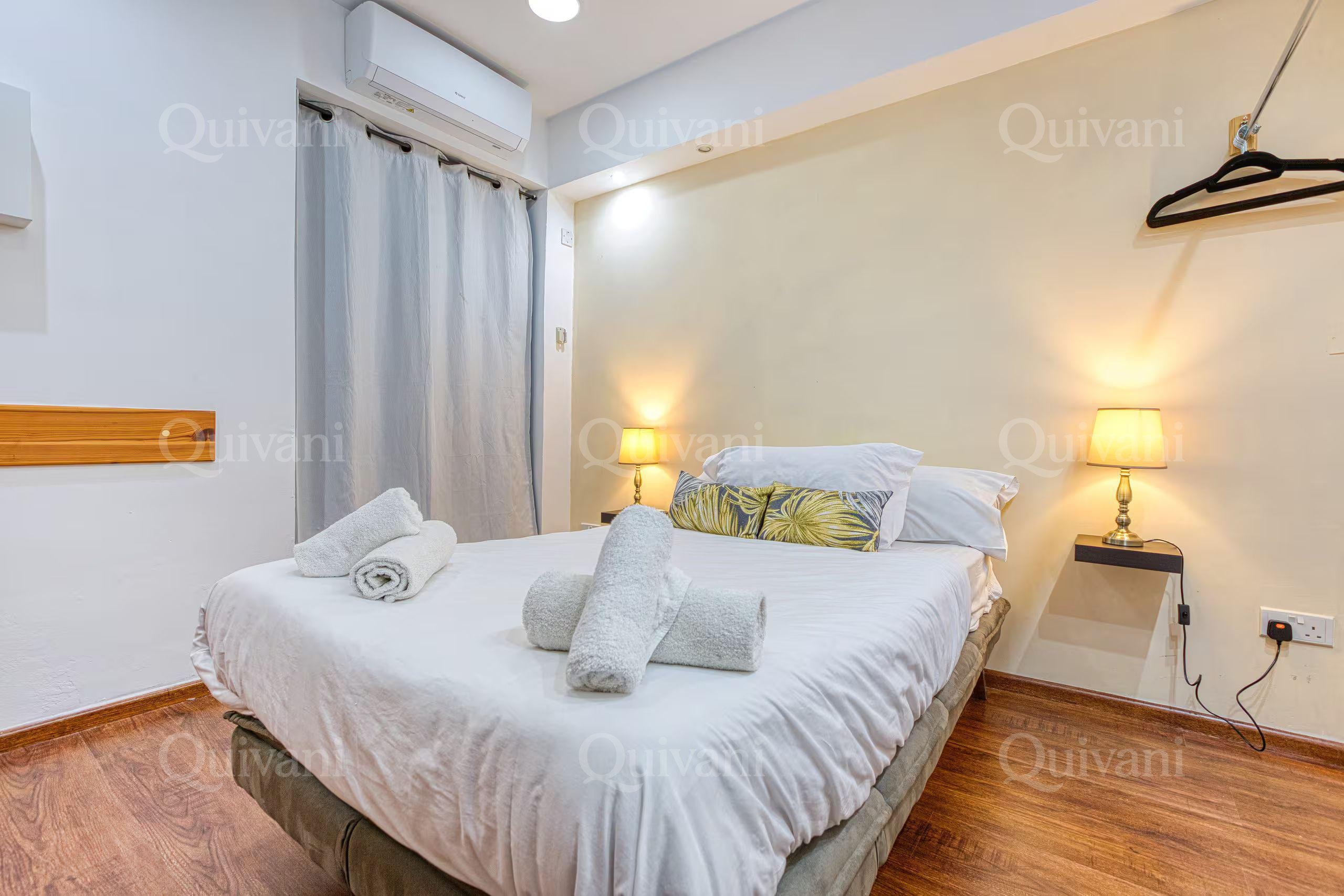 Sliema - Large Apartment With Side Sea Views