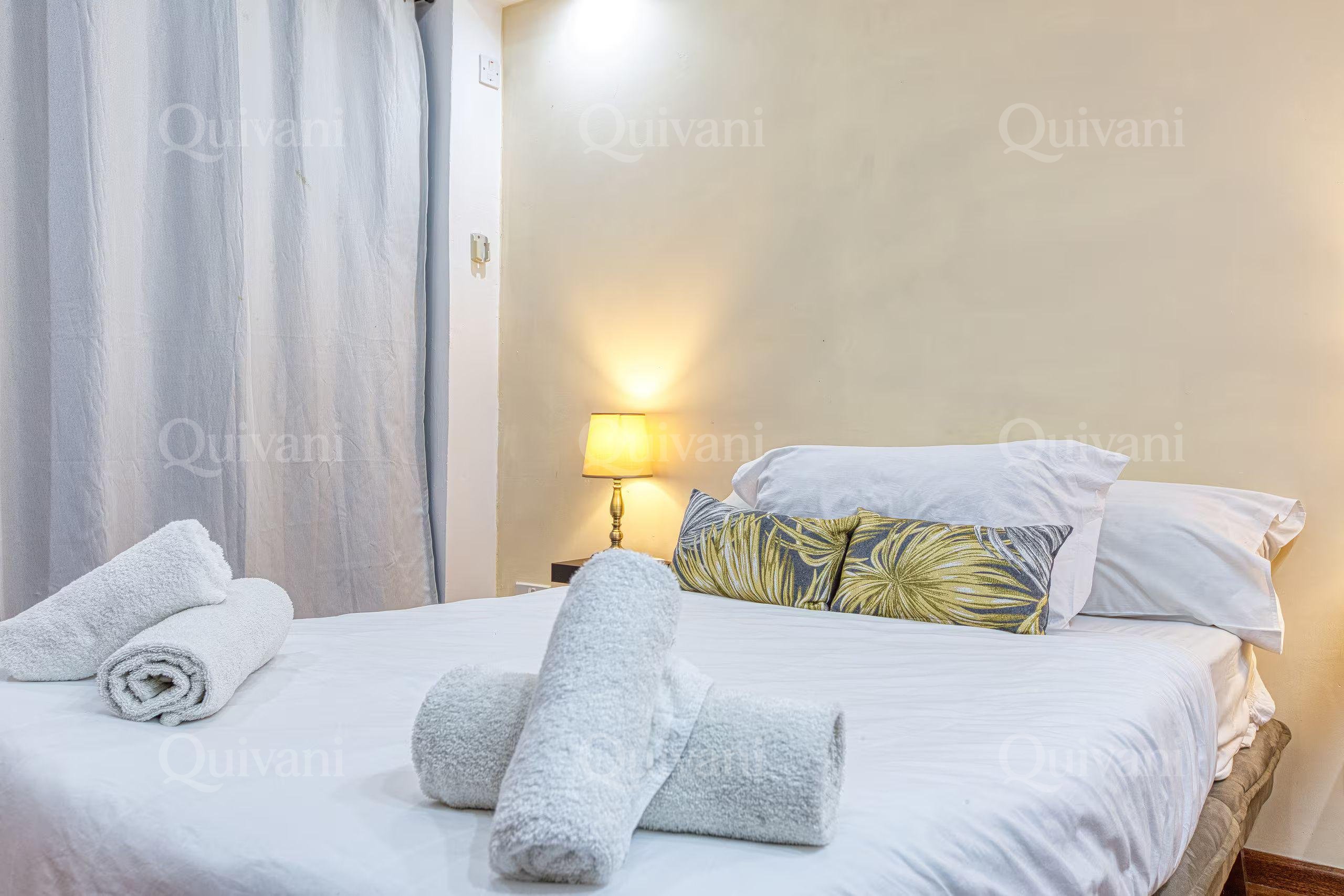 Sliema - Large Apartment With Side Sea Views