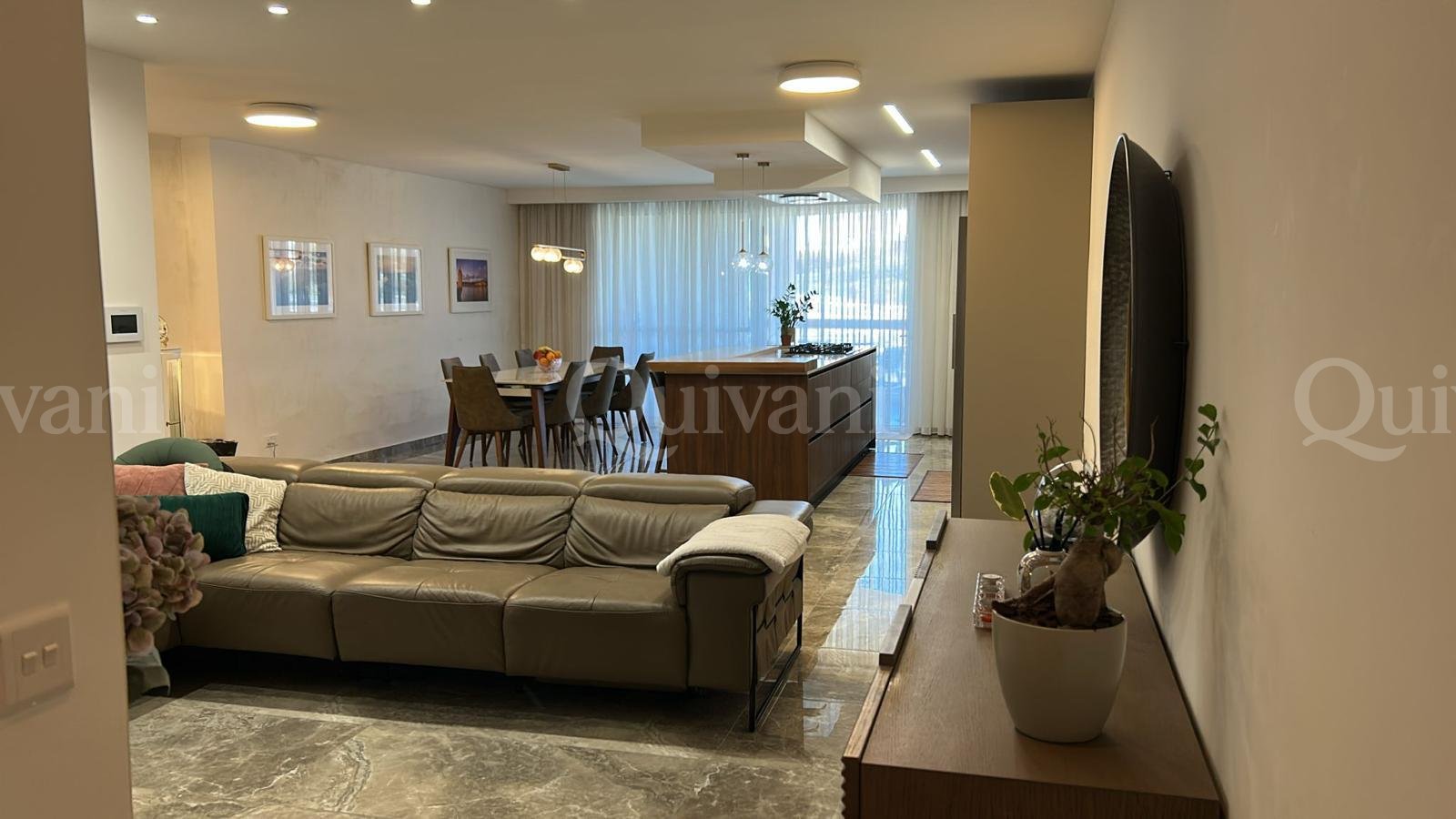 Large Apartment - Gzira