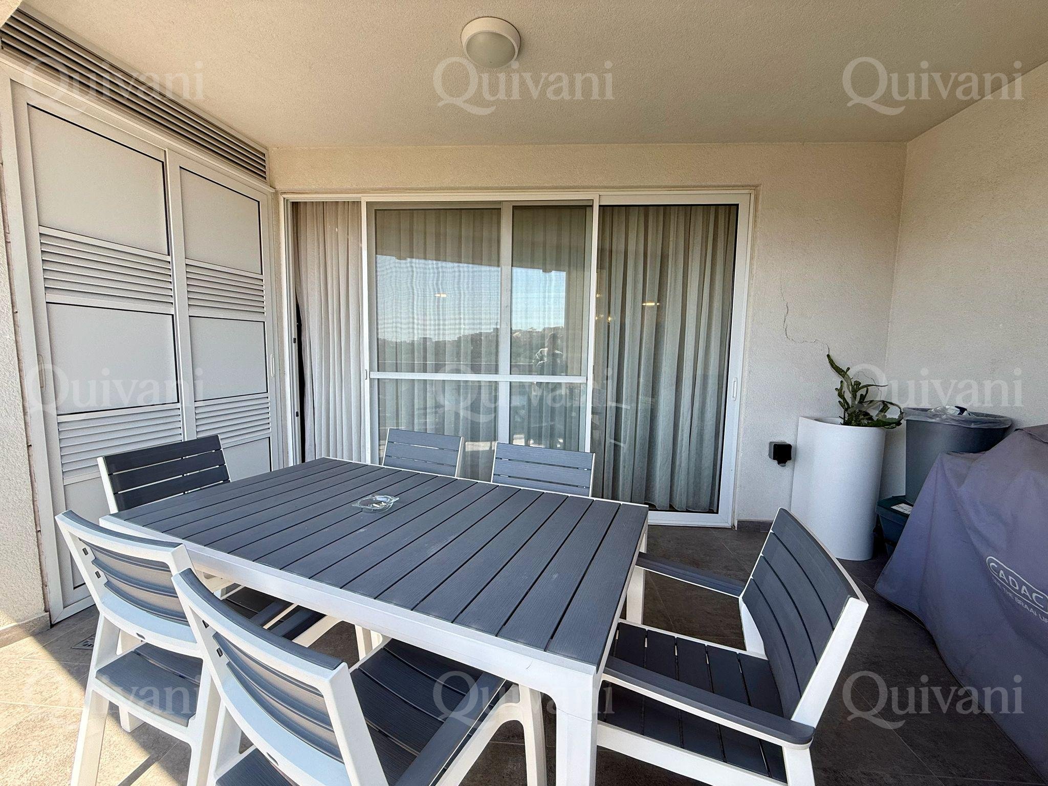 Large Apartment - Gzira