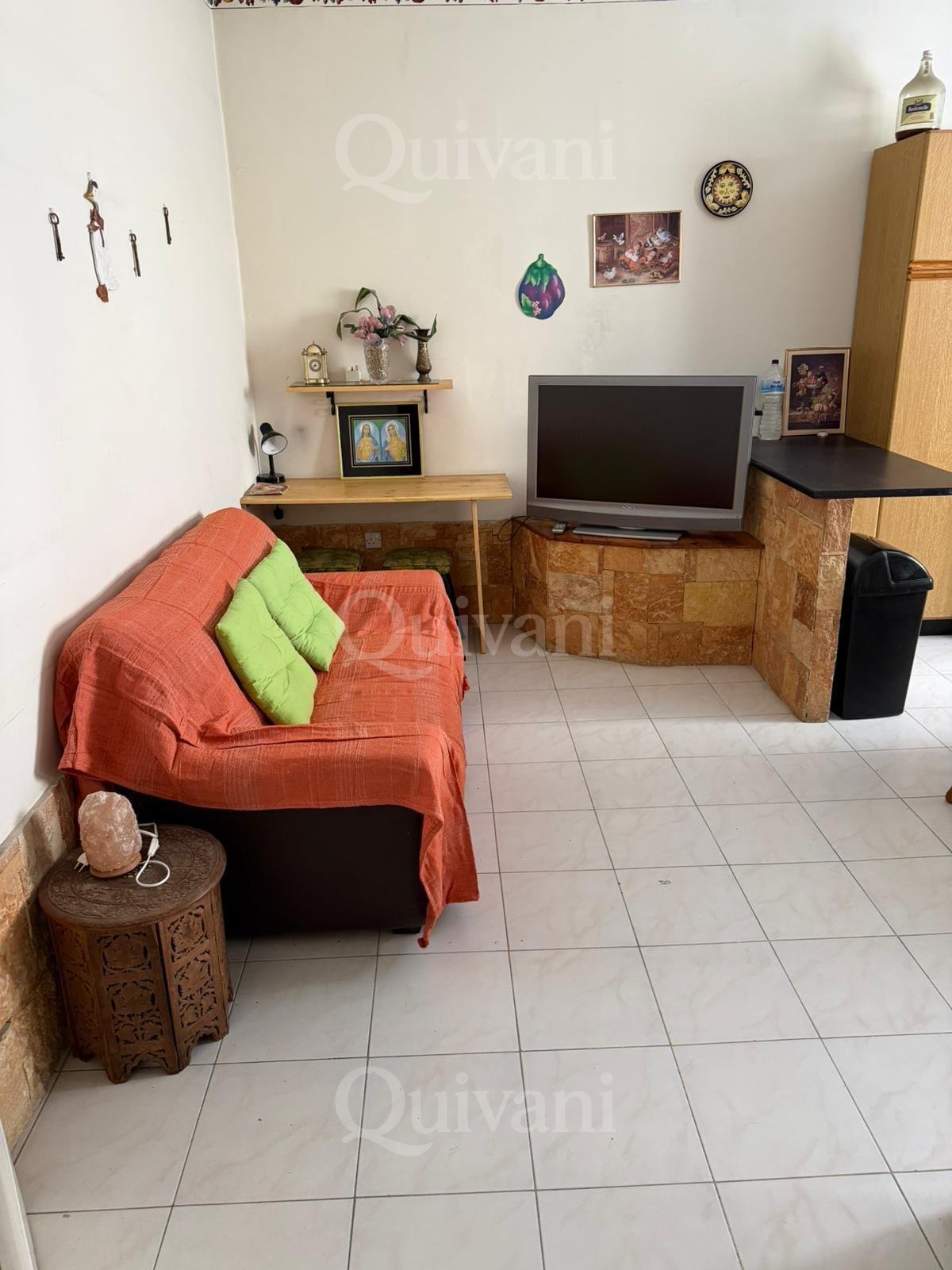 Partly furnished 2nd floor apartment