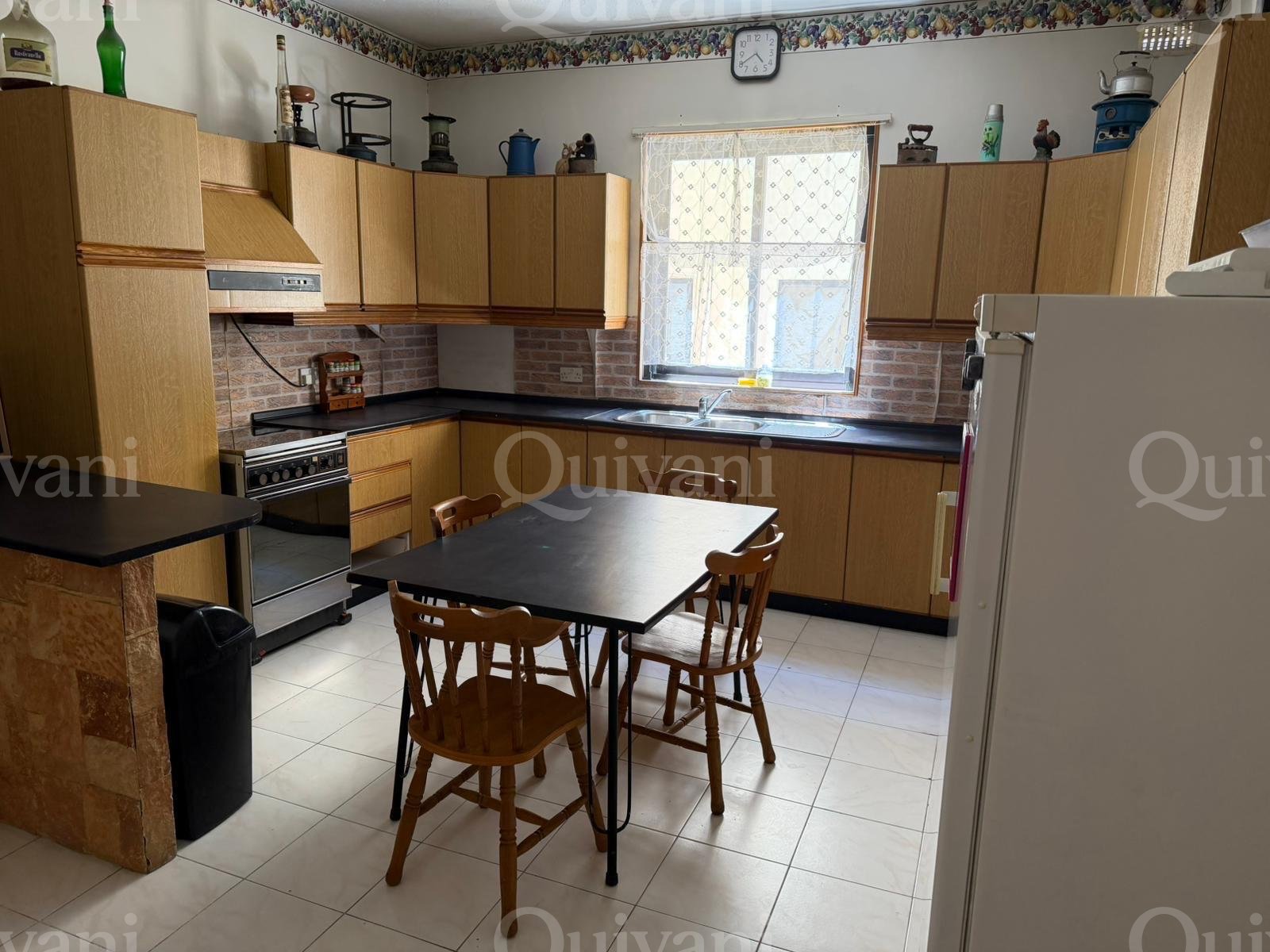 Partly furnished 2nd floor apartment