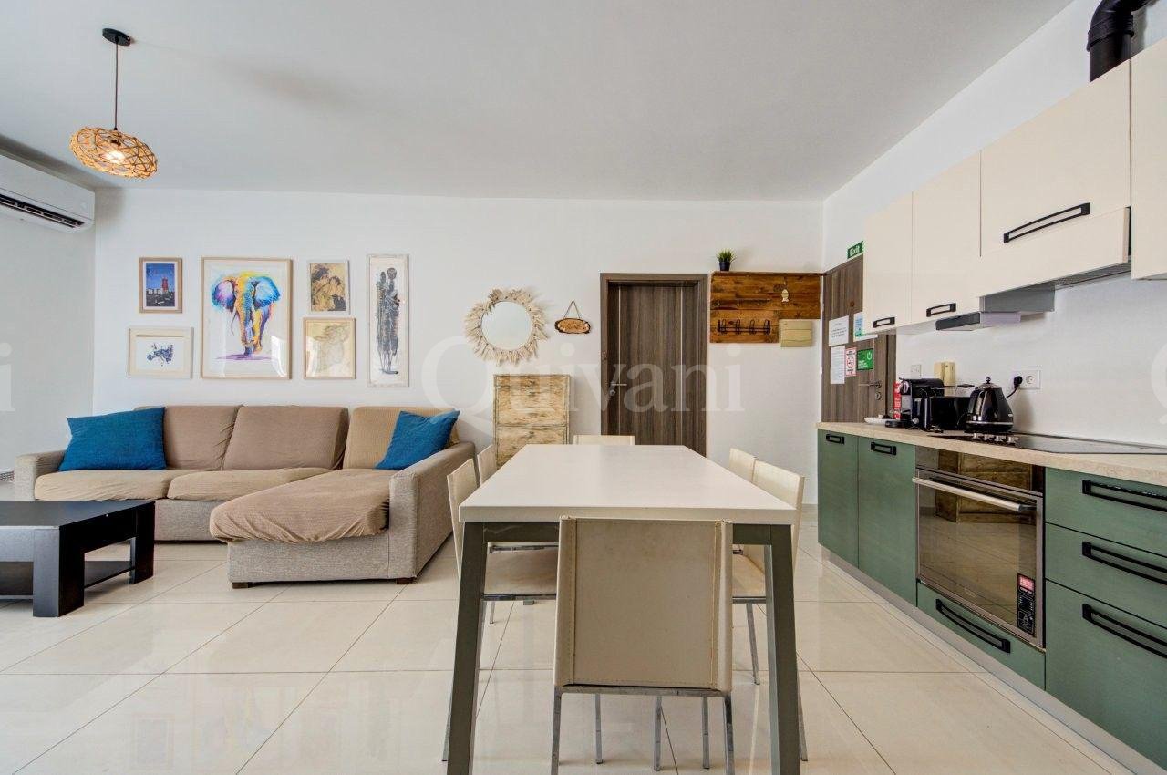 Top floor apartment with Large terrace