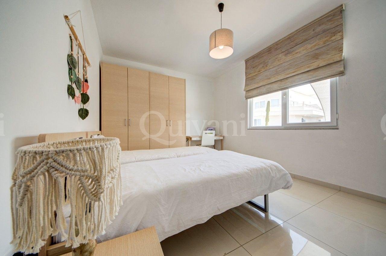Top floor apartment with Large terrace