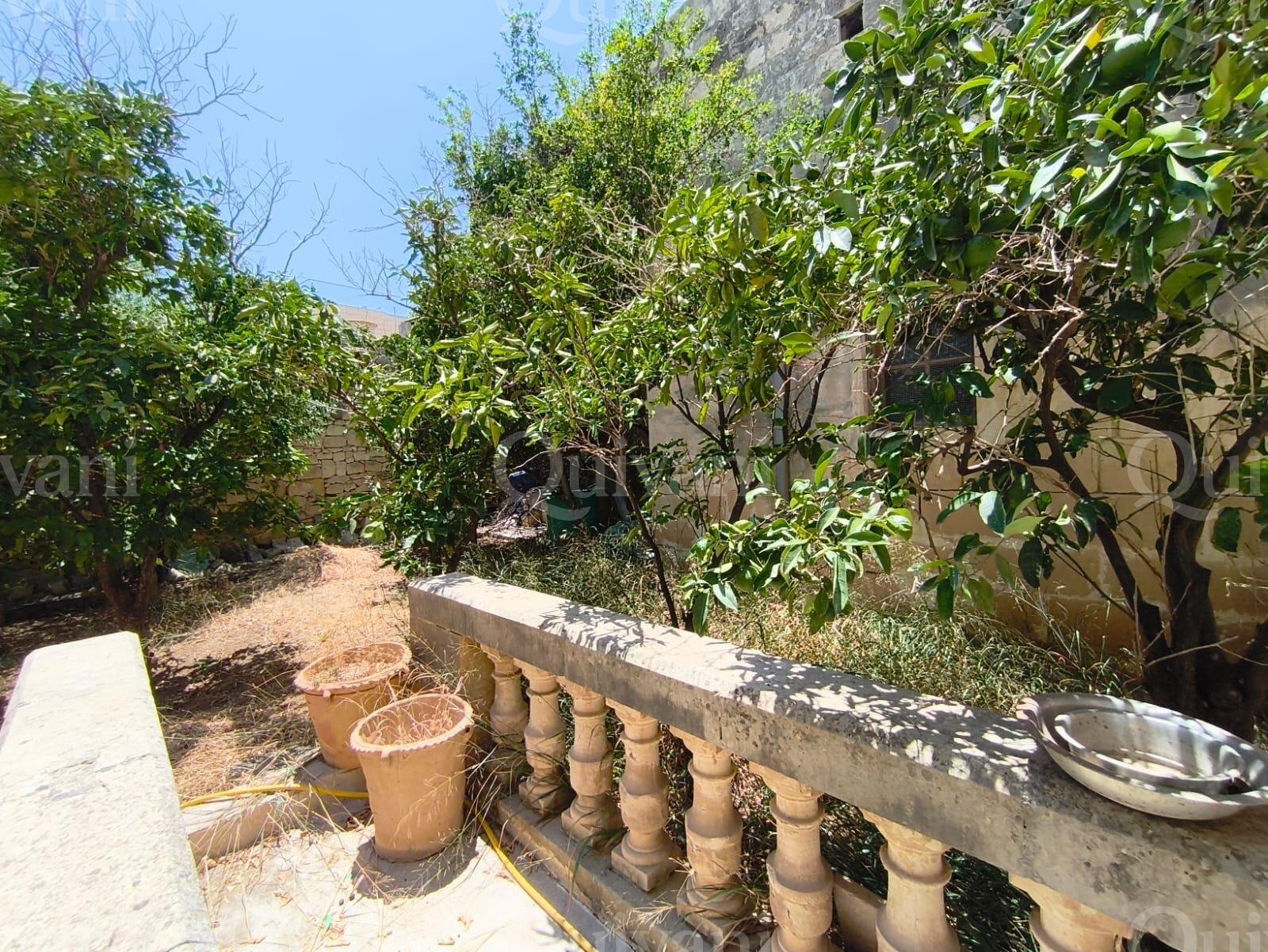 Żejtun UCA , Unconverted House of Character & Garage
