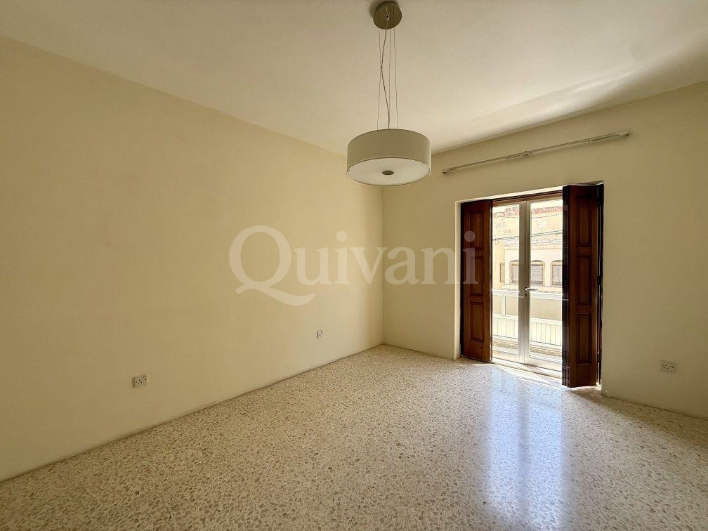 Birkirkara - Terraced House with Large Garage
