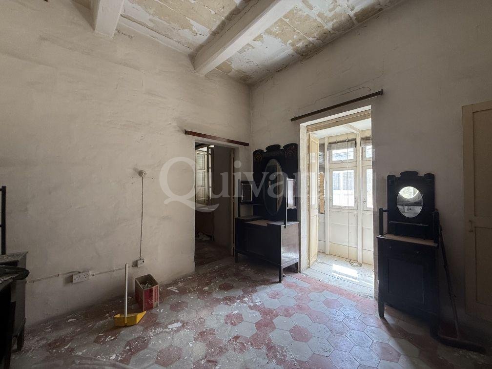 Hamrun - Unconverted Townhouse