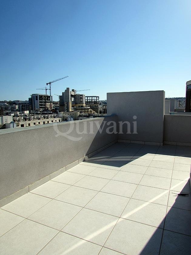 St Julians, Furnished Penthouse