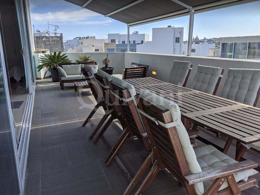 Gzira, Furnished Penthouse