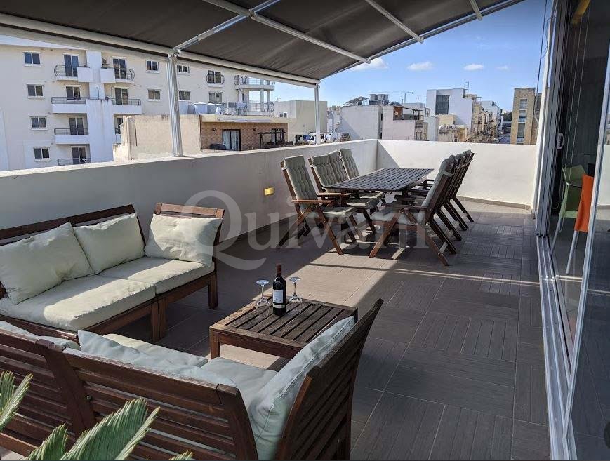 Gzira, Furnished Penthouse
