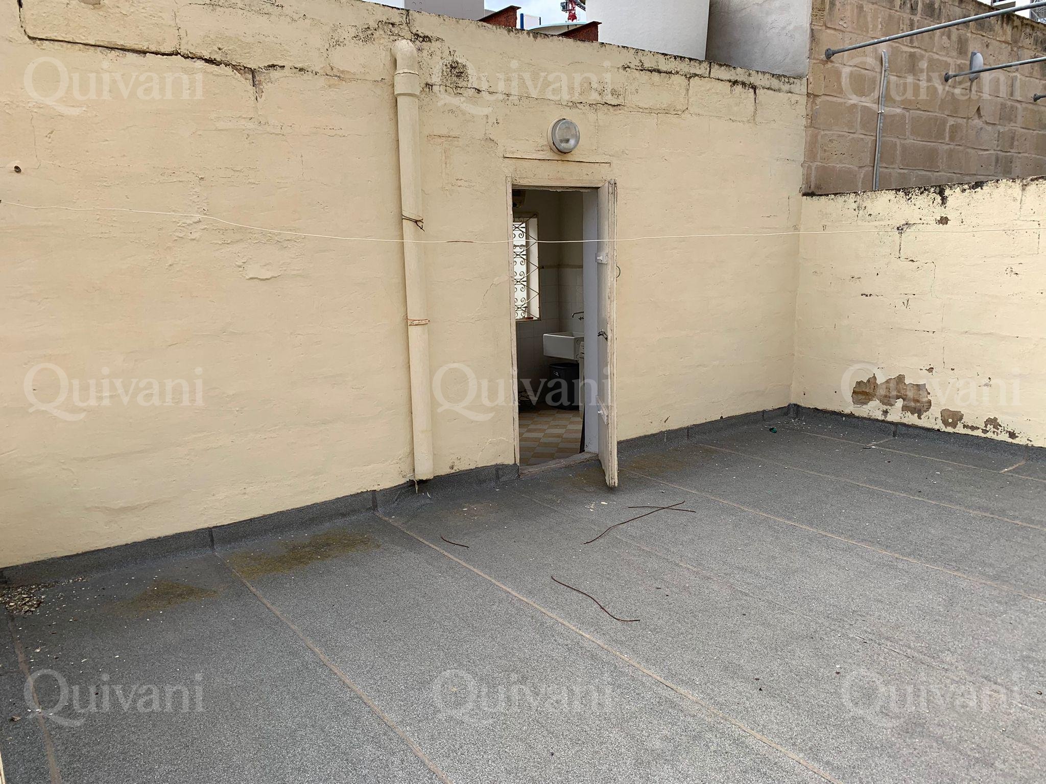 Paceville, Needs Refurbishment Bar/Restaurant