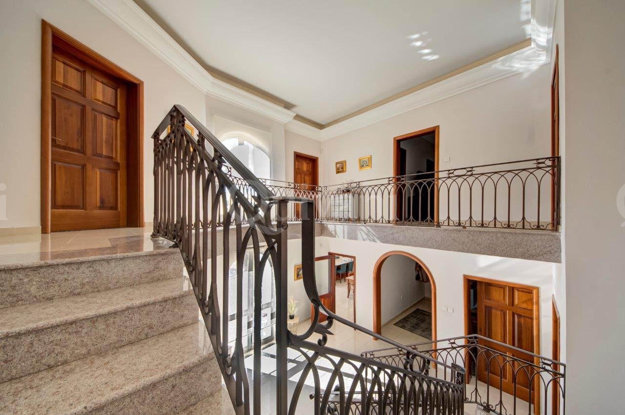 Attard, Furnished Semi-detached Villa