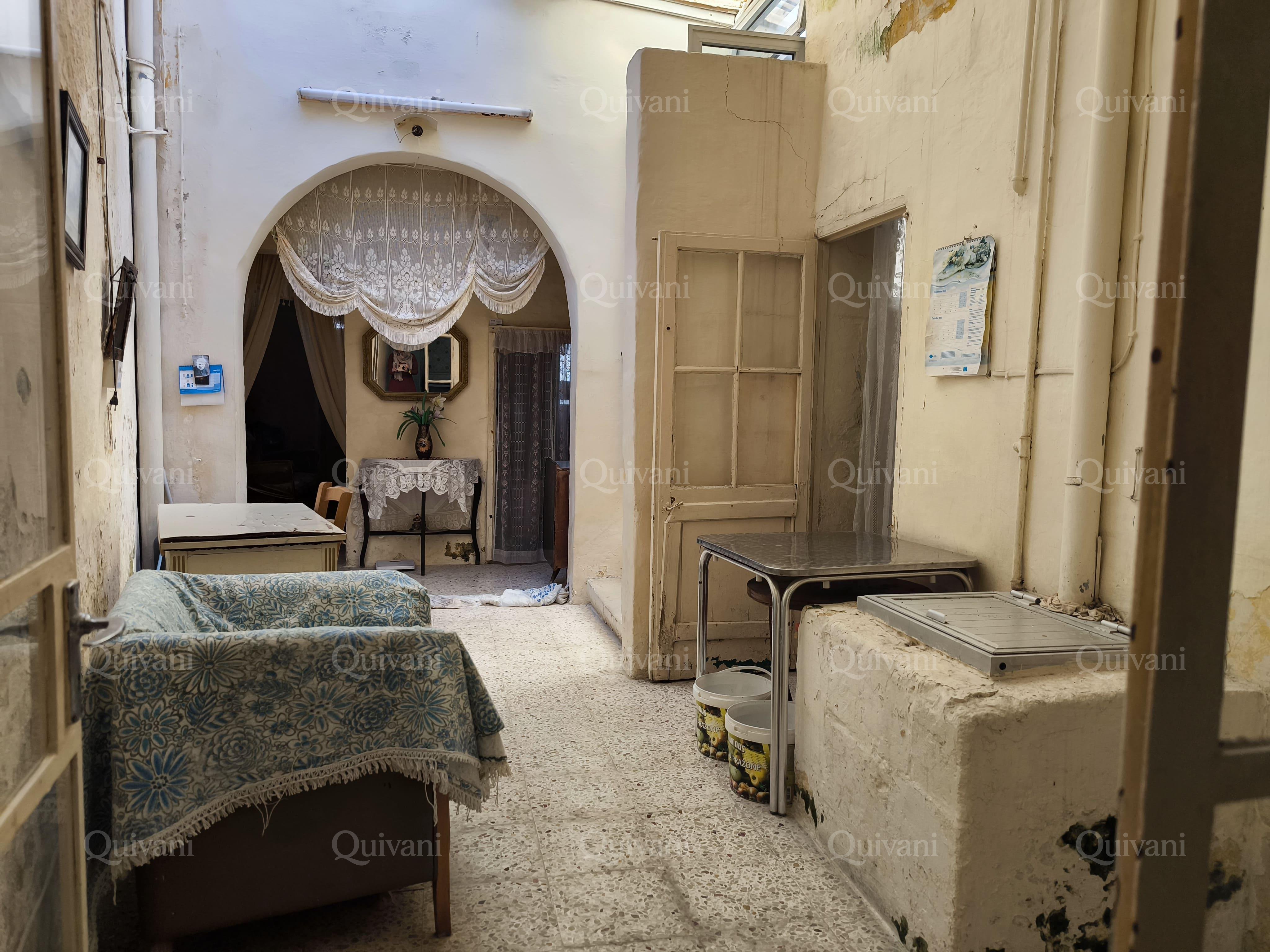 Naxxar, Unconverted Townhouse