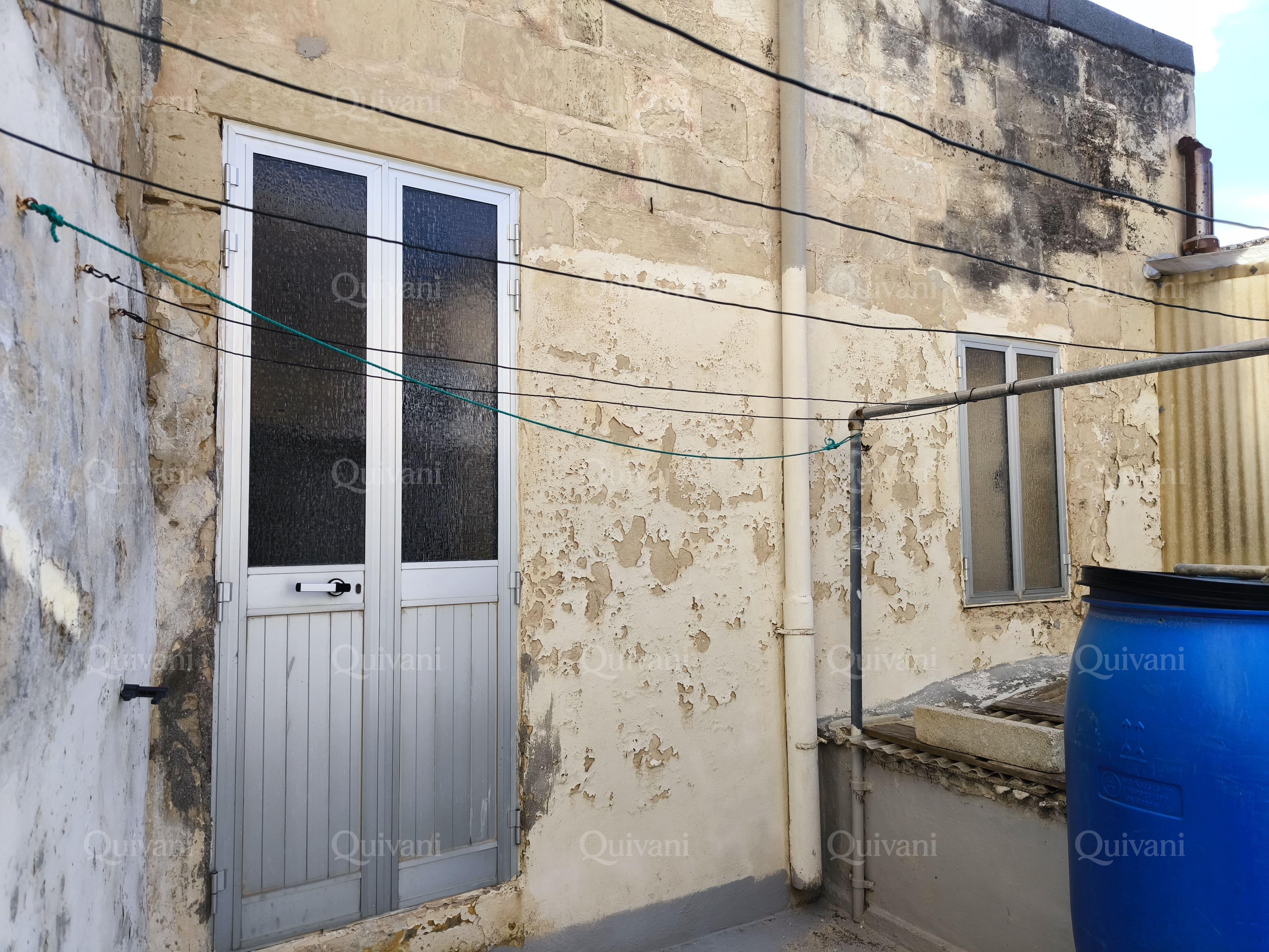 Naxxar, Unconverted Townhouse