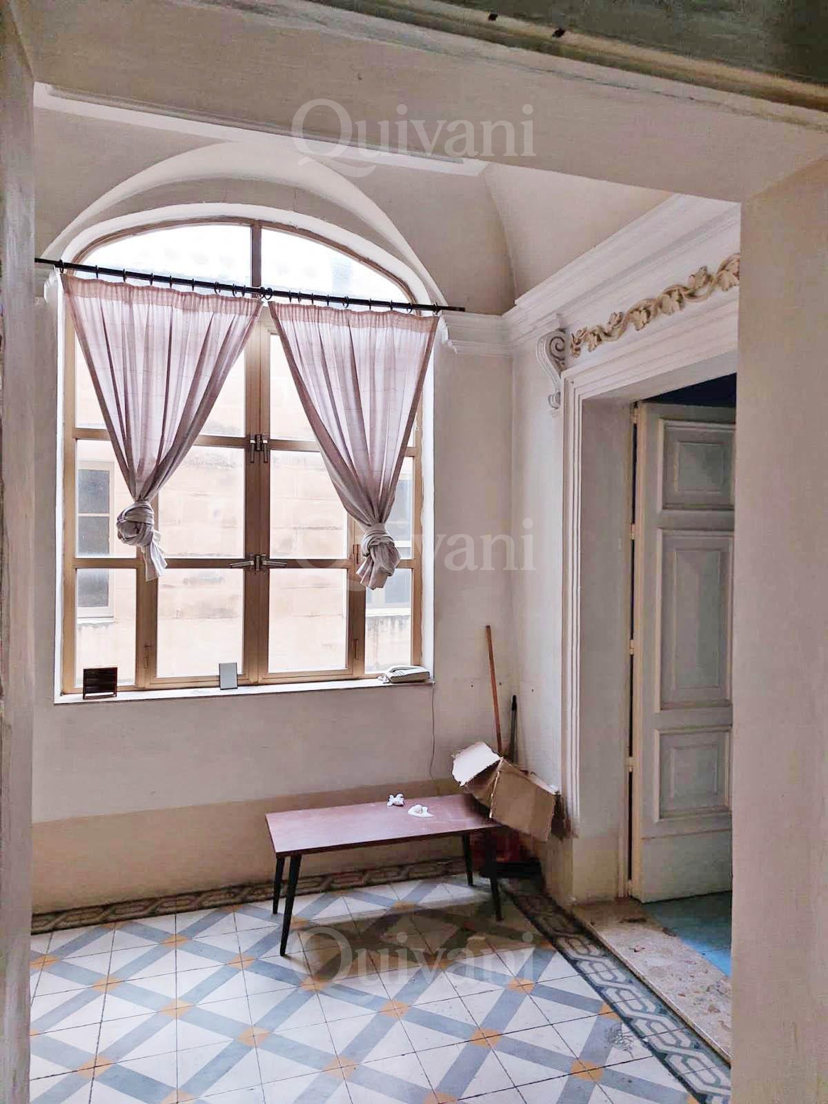 Qormi, Unconverted Townhouse