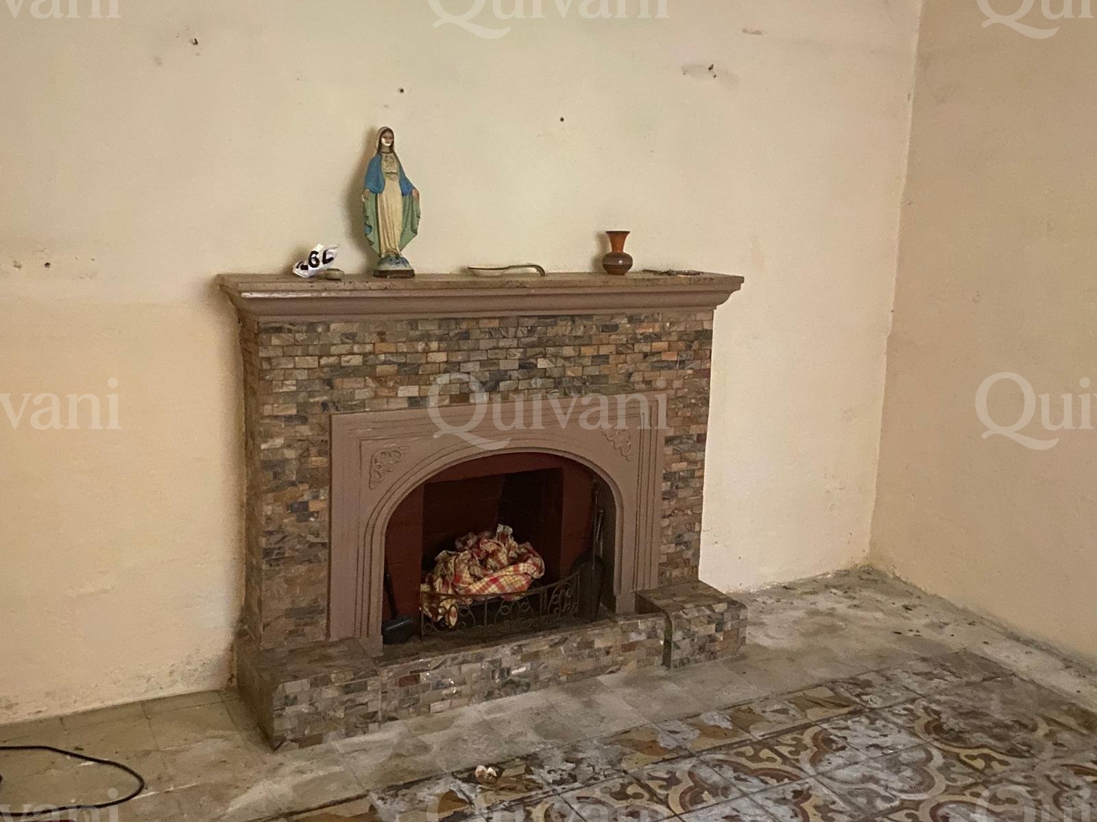 Qormi, Unconverted Townhouse