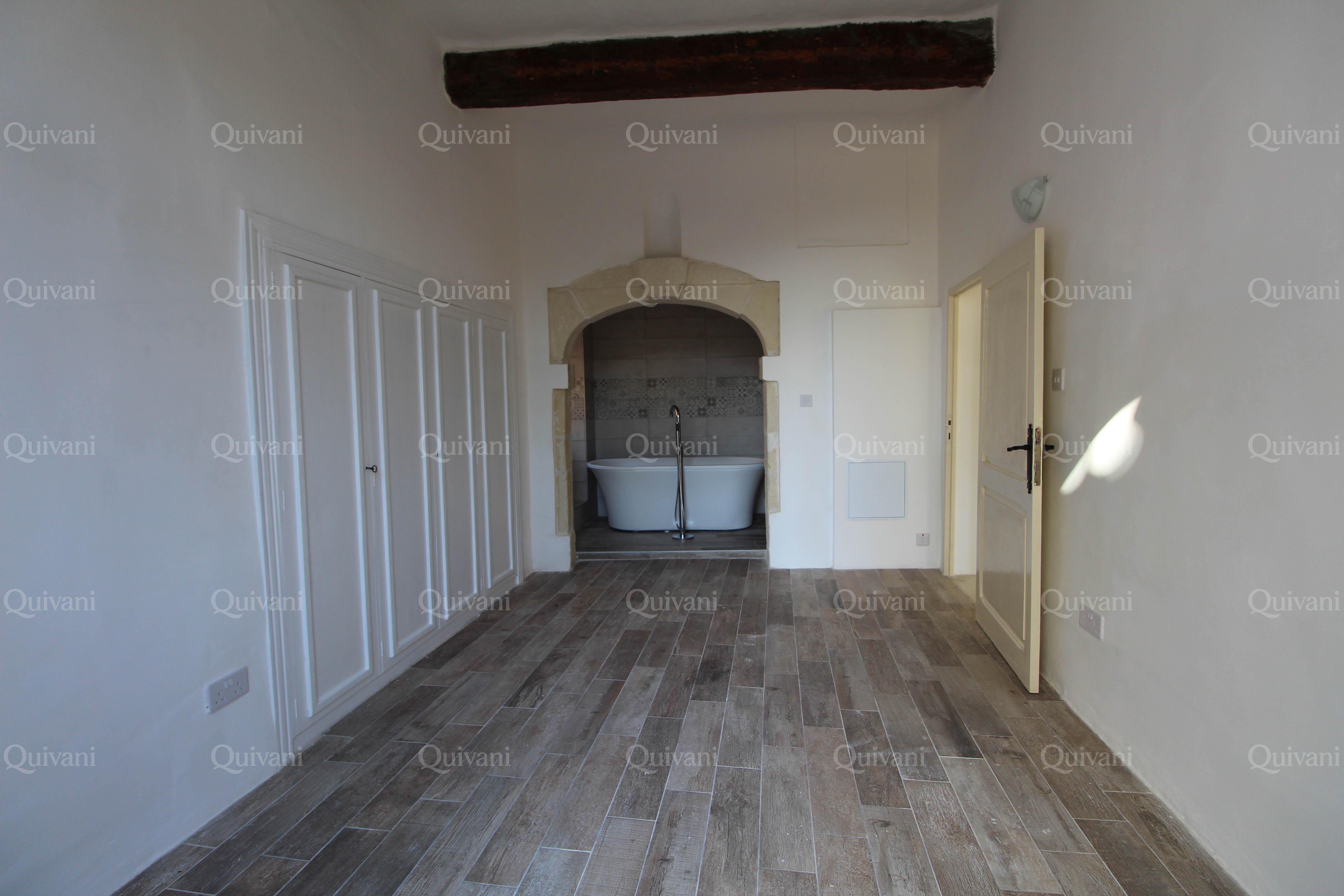 Naxxar, Converted House of Character