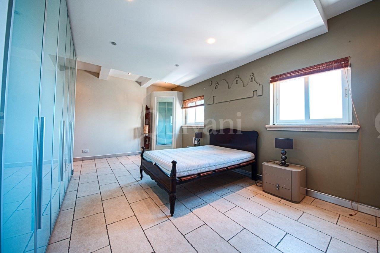 Bahar ic-Caghaq, Furnished Maisonette