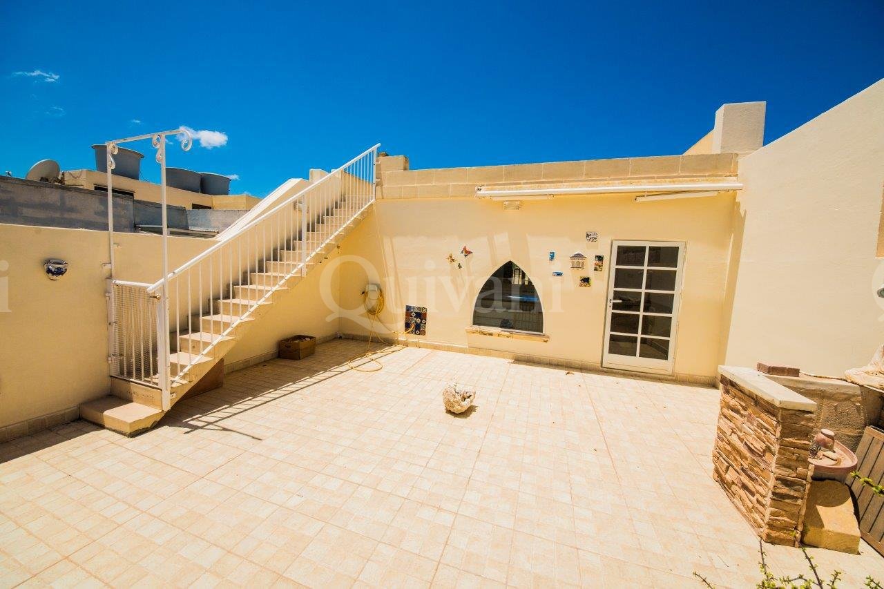 Bahar ic-Caghaq, Furnished Maisonette