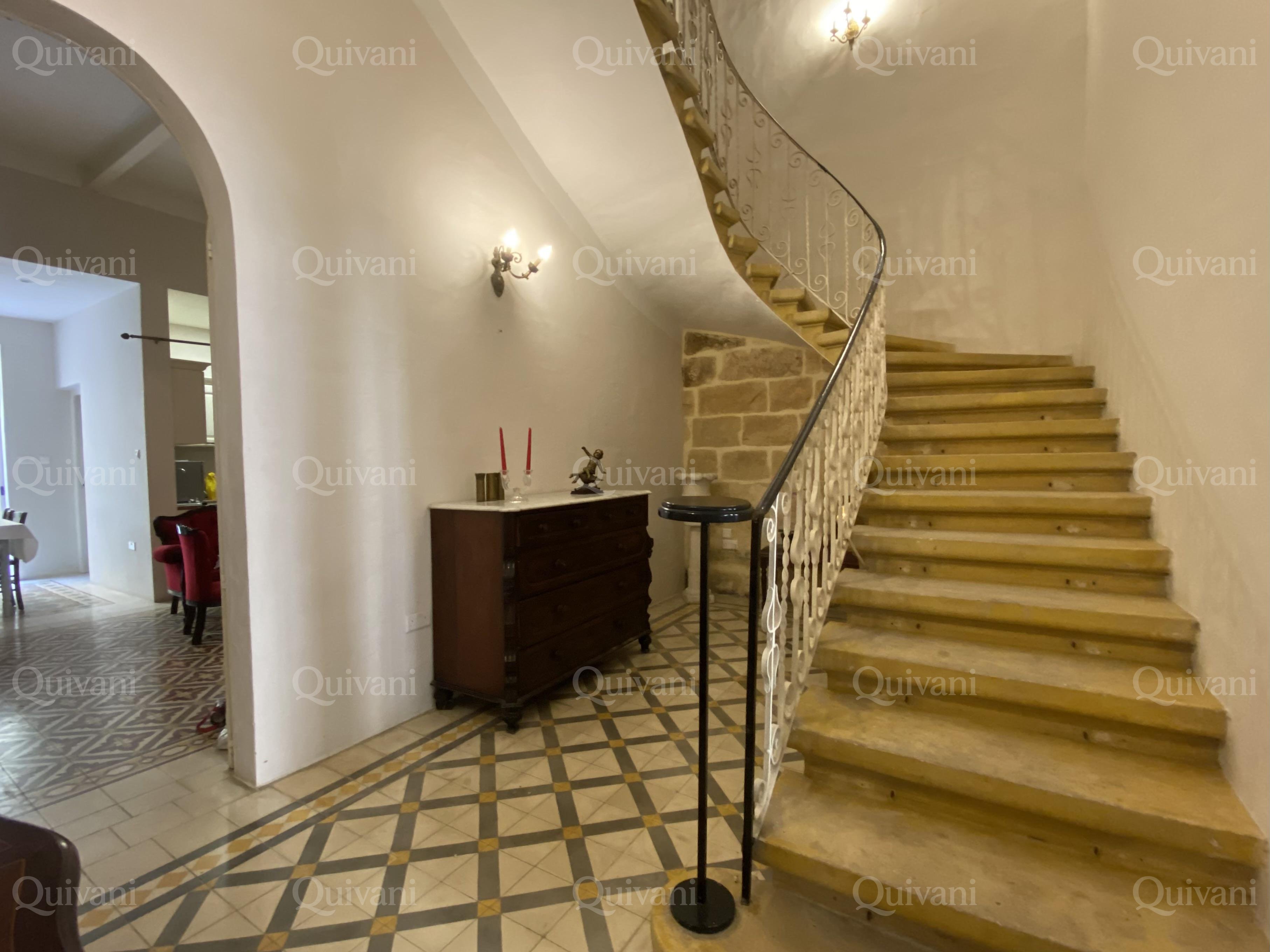 Zejtun, Furnished Townhouse