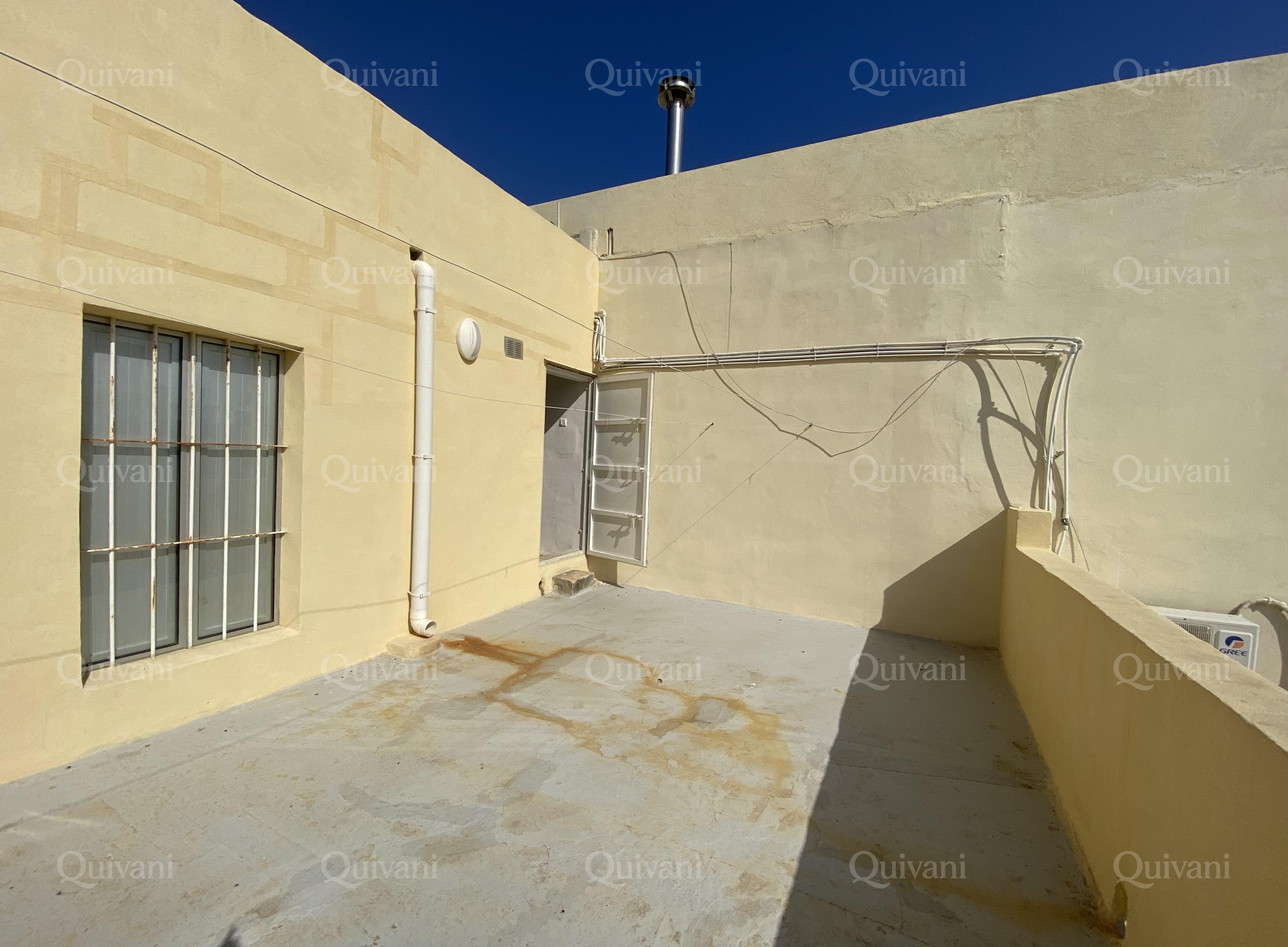 Zejtun, Furnished Townhouse