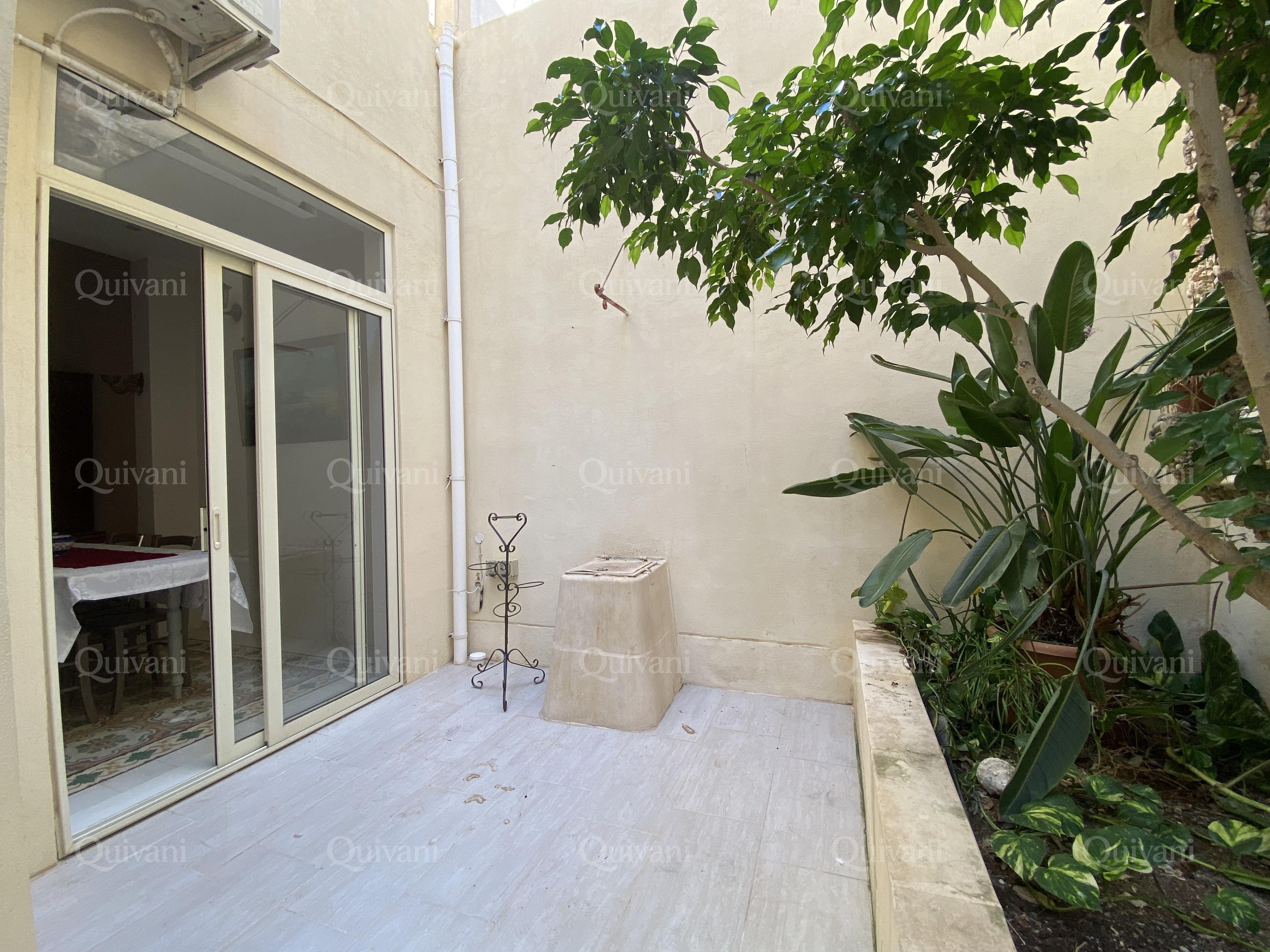 Zejtun, Furnished Townhouse