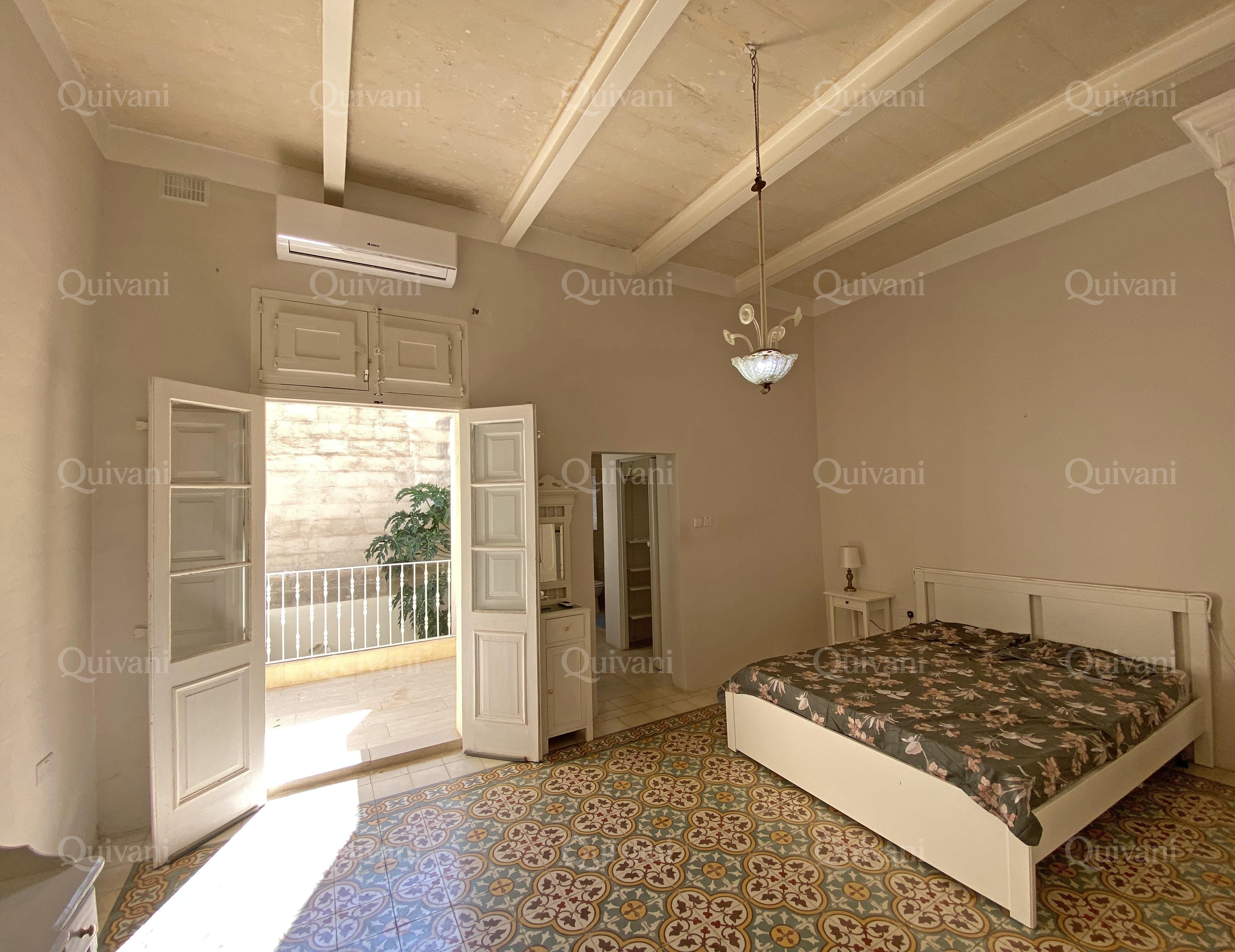 Zejtun, Furnished Townhouse