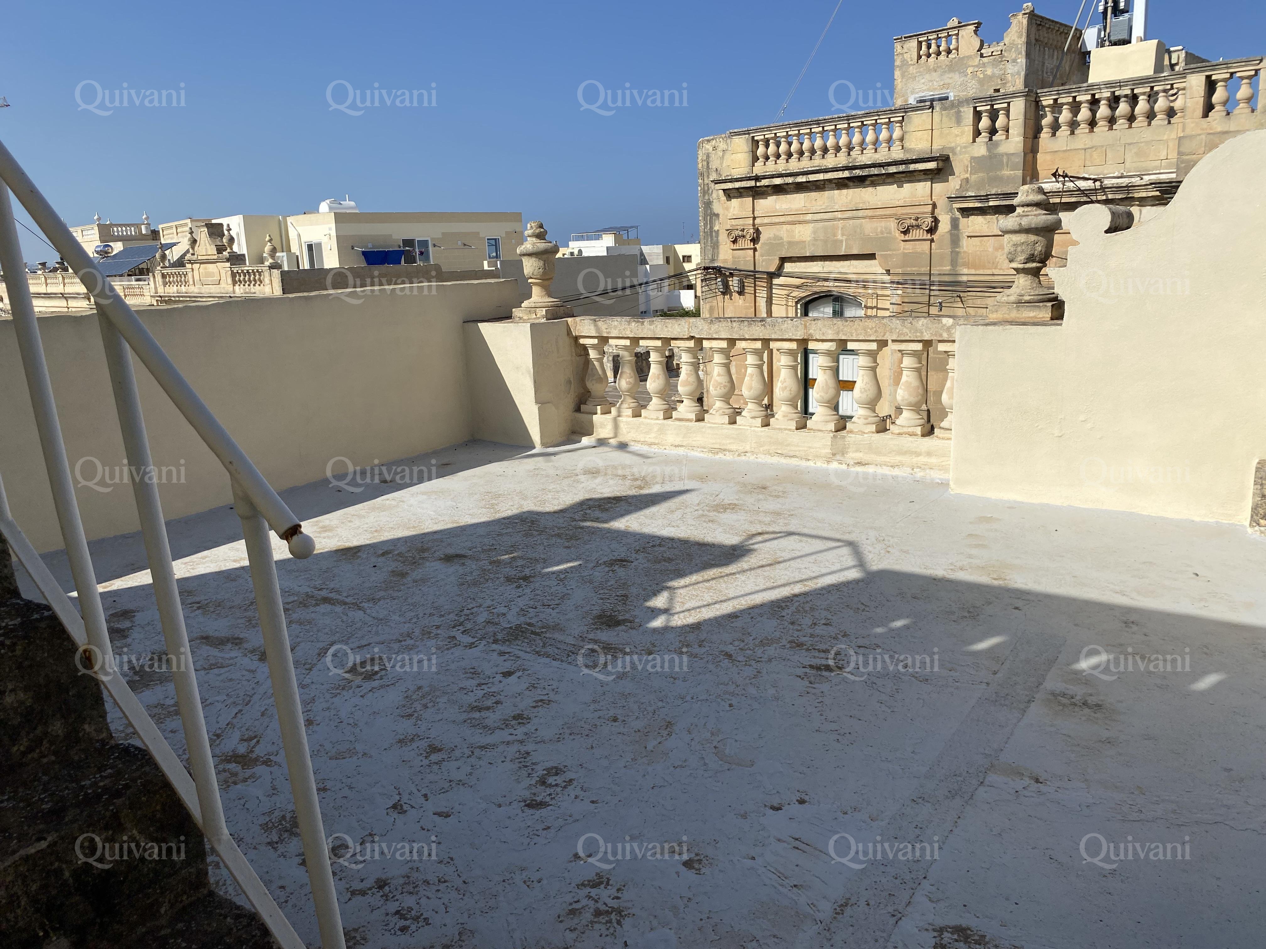 Zejtun, Furnished Townhouse
