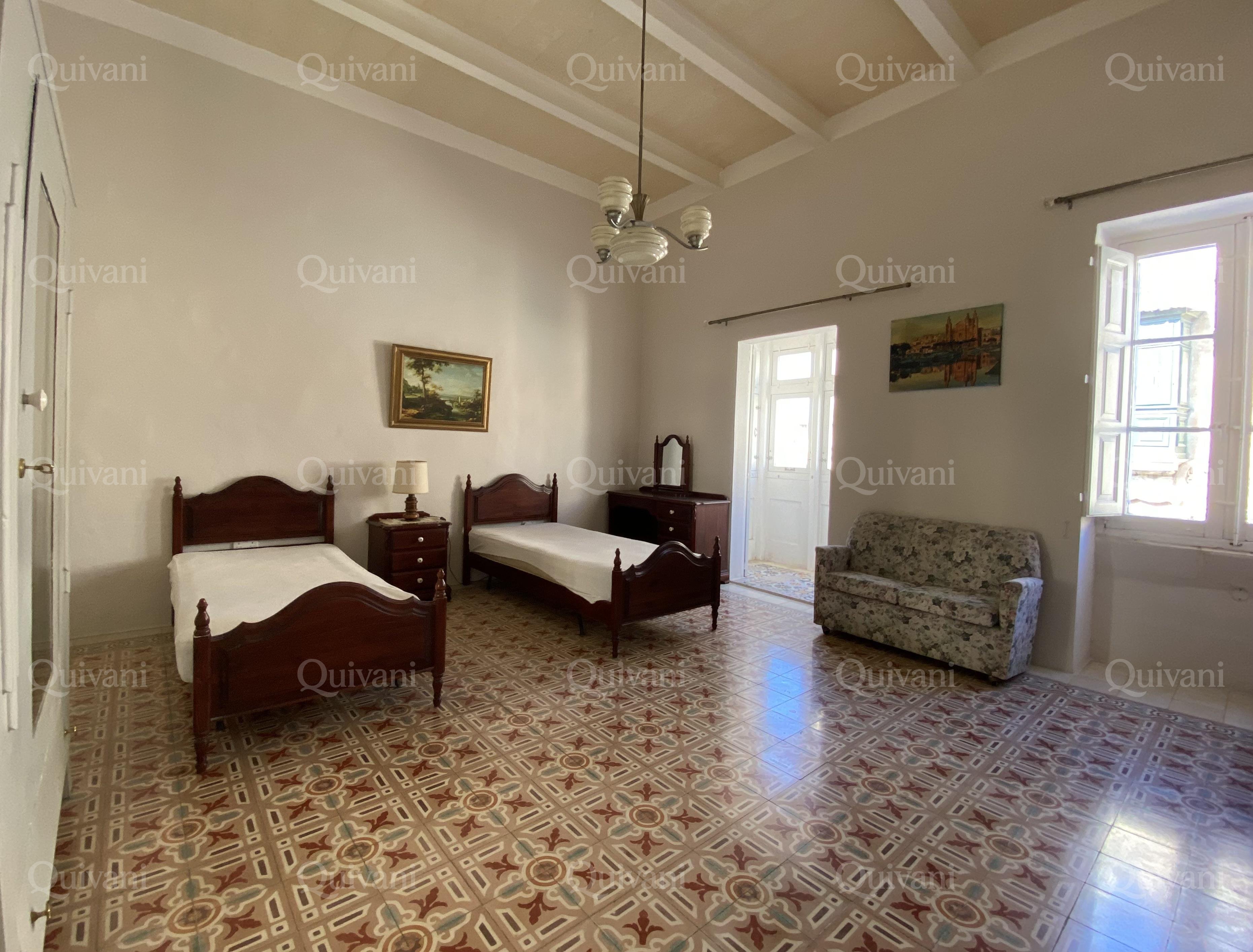 Zejtun, Furnished Townhouse