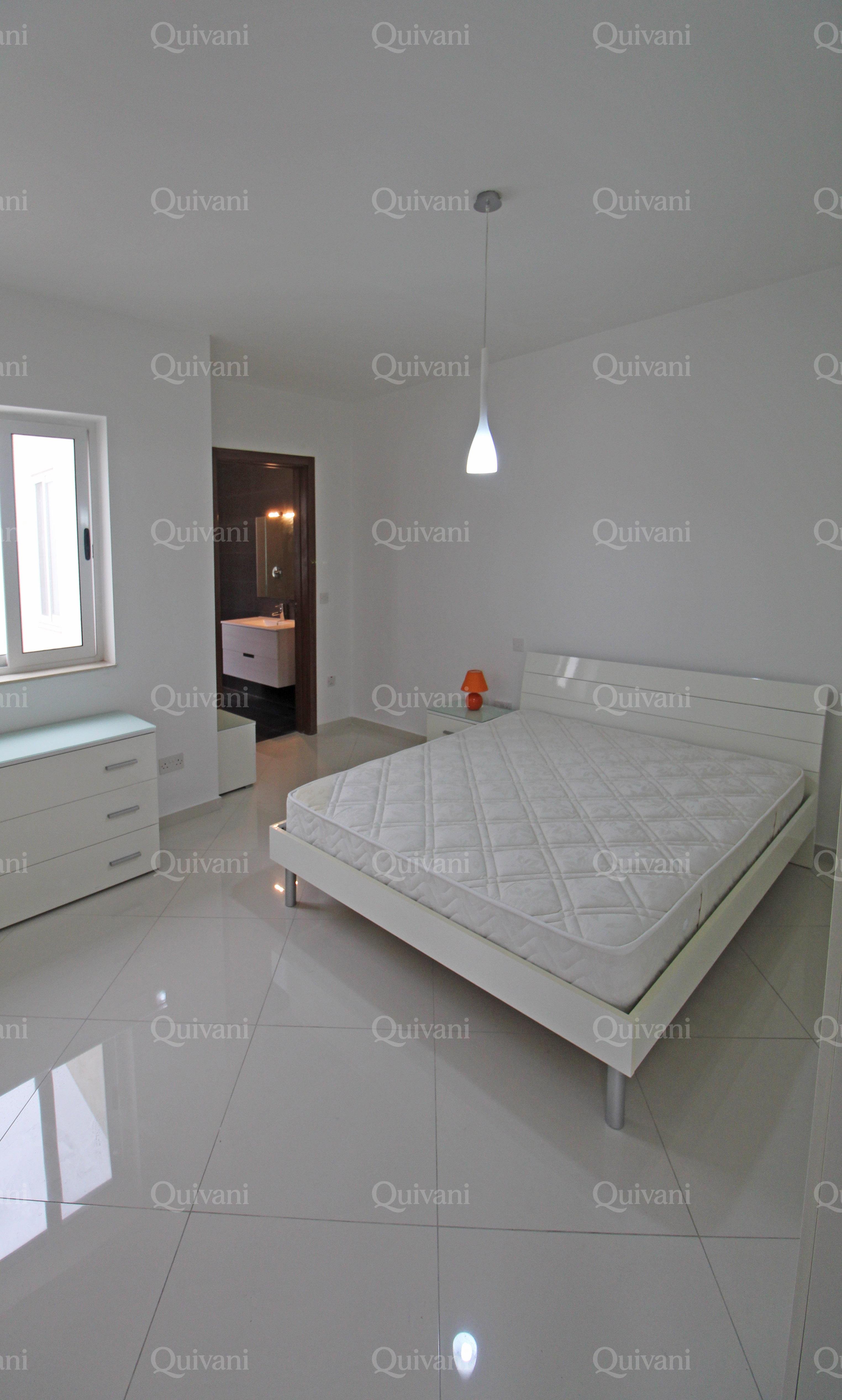 Swieqi, Furnished Penthouse