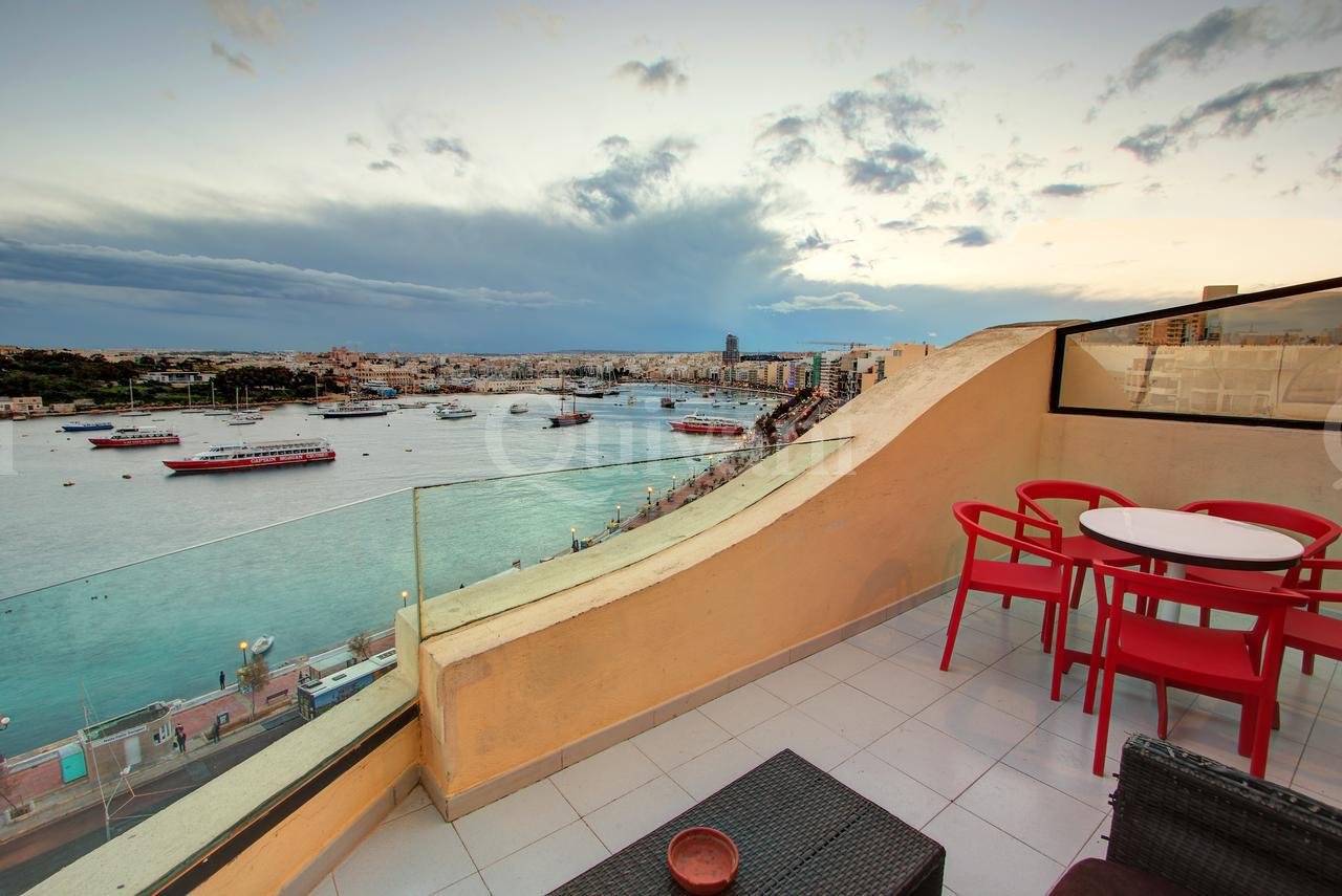 Sliema, Furnished Penthouse