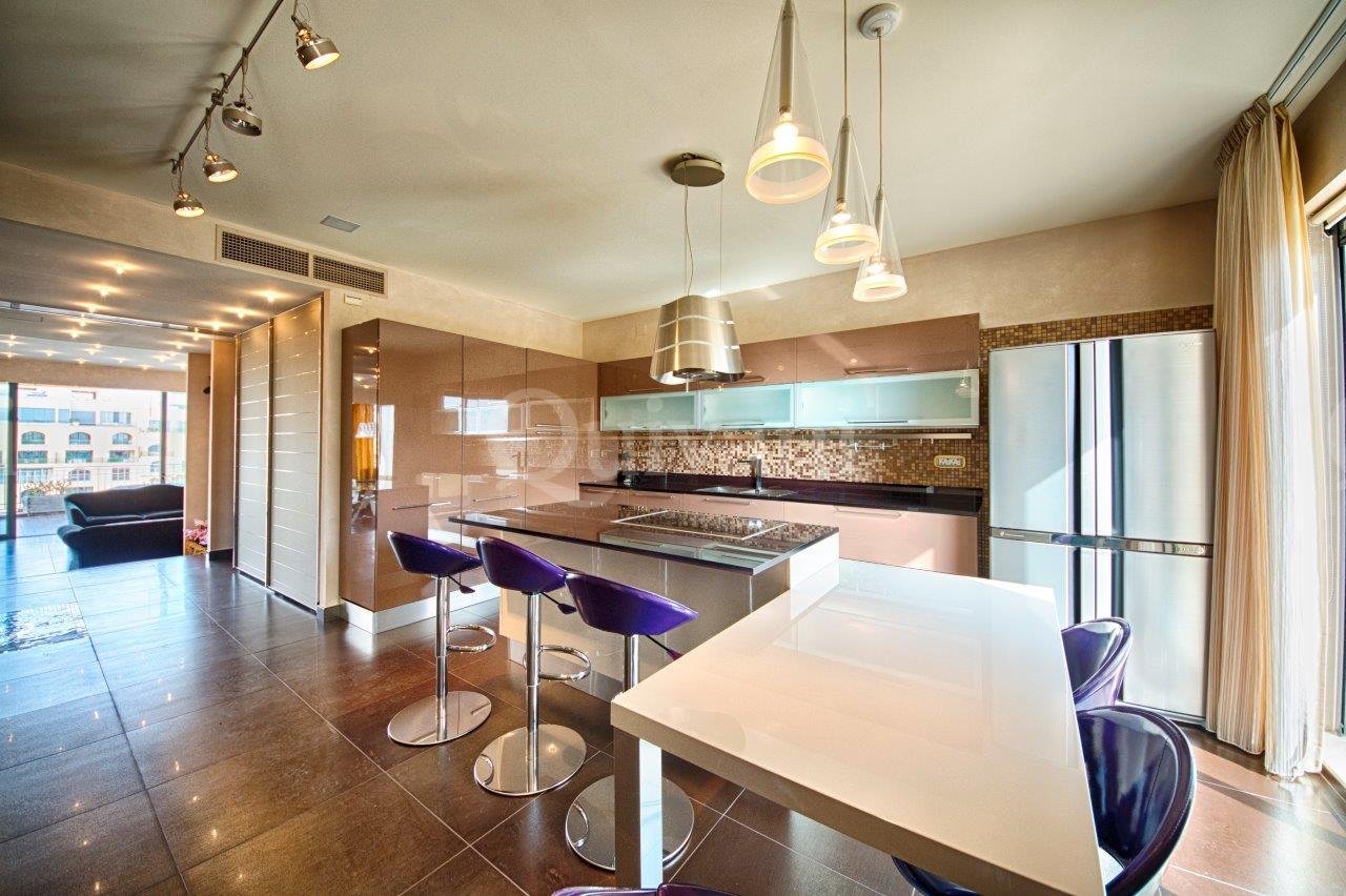 Portomaso, Furnished Penthouse