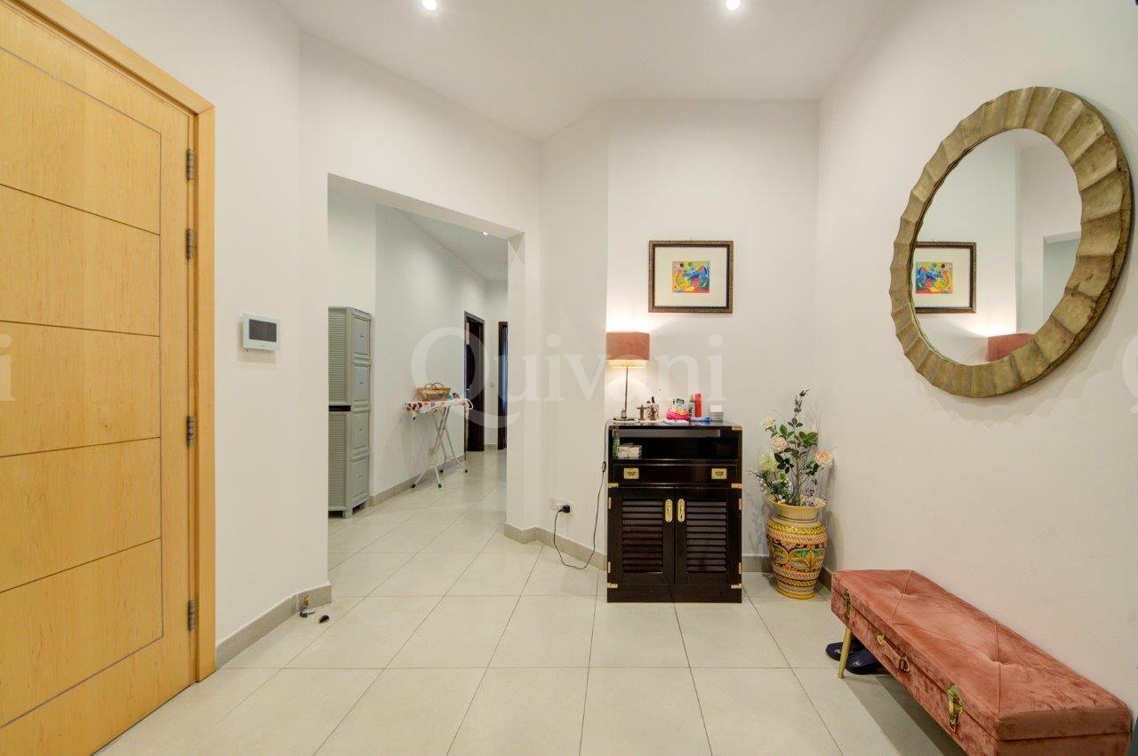 Pender Gardens, Furnished Apartment